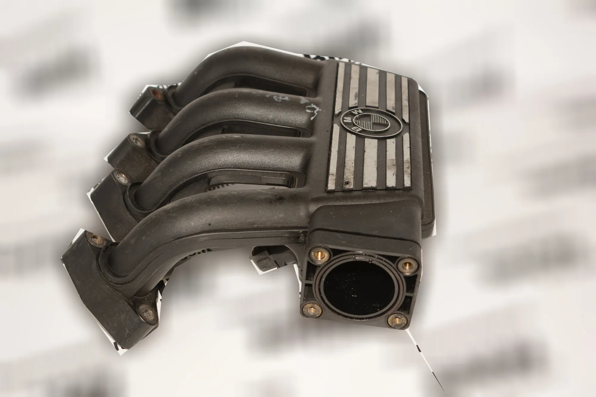 Intake Manifold – OEM 2245437 · BMW 3 (E36) BMW 3 (E36) 318 tds 1995 – 2
