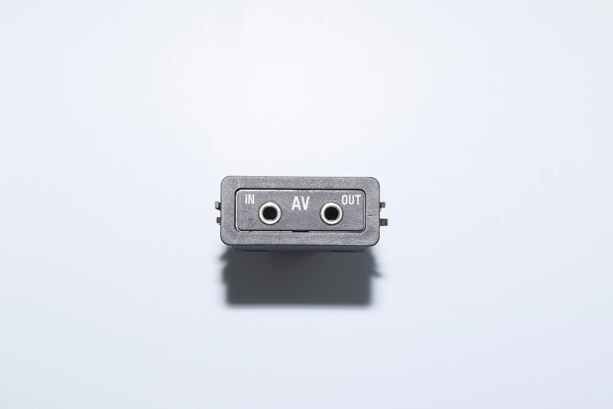 USB/AUX-In Socket Port – OEM 8368346 · BMW 7 (E38) 1999