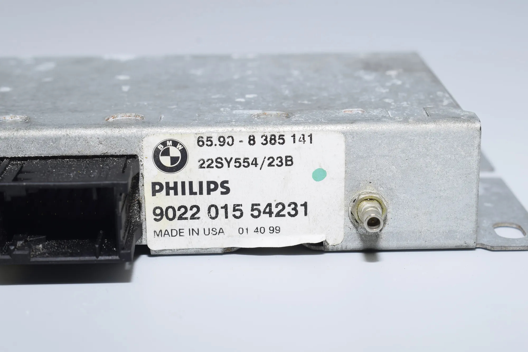 Antenna Amplifier – OEM 8385141 · BMW 7 (E38) 1999 – 5