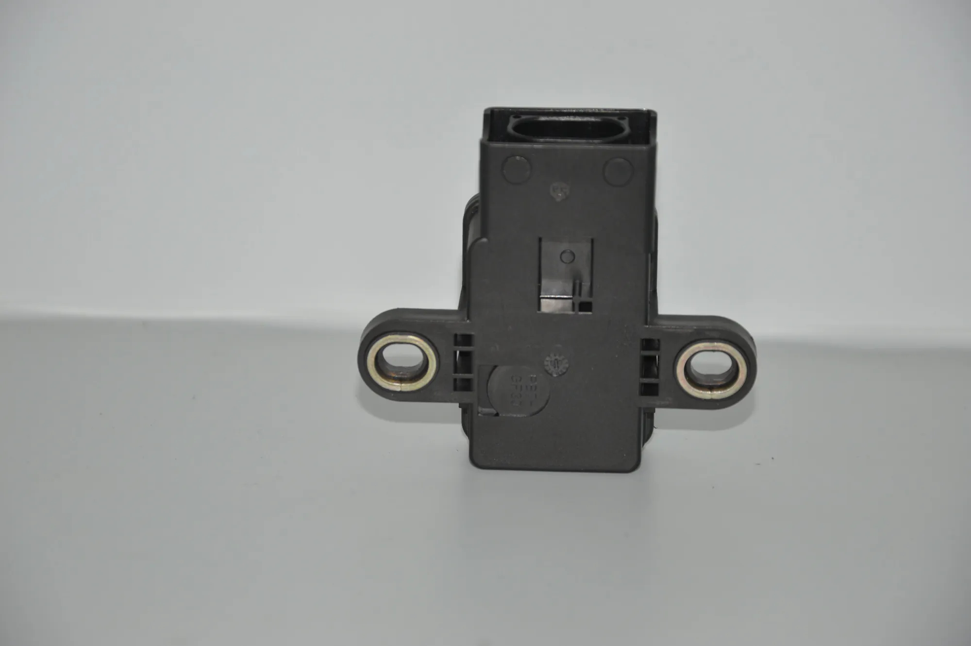 Acceleration Sensor – OEM BOSCH02650052486753694 · BMW 5 (E39) 530 i 2001 – 3