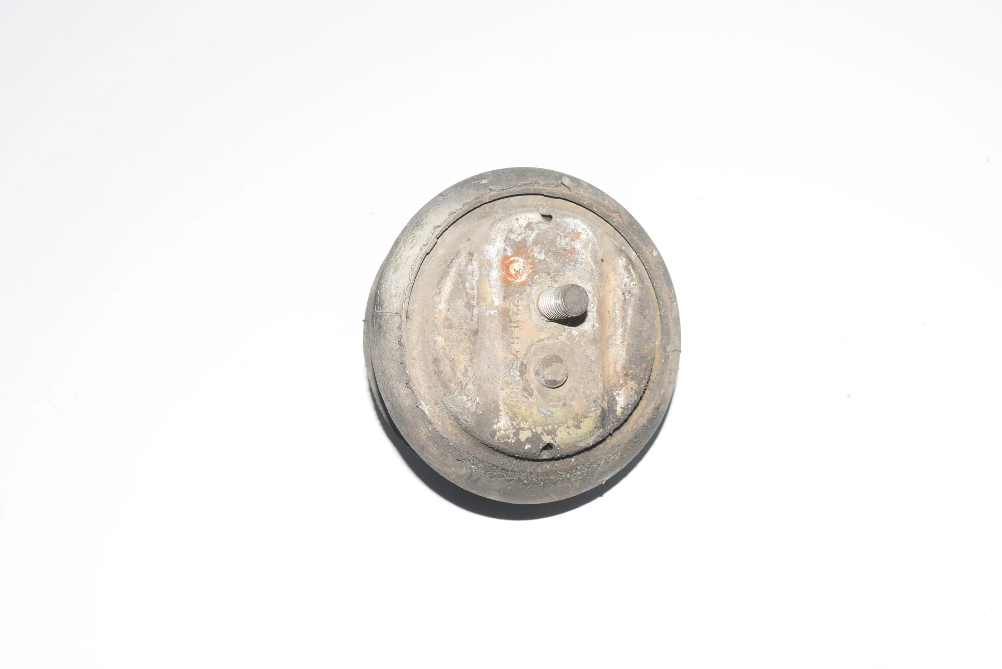 Left Side Engine Mount – OEM 6754608 · BMW 5 (E39) 530 i 2001