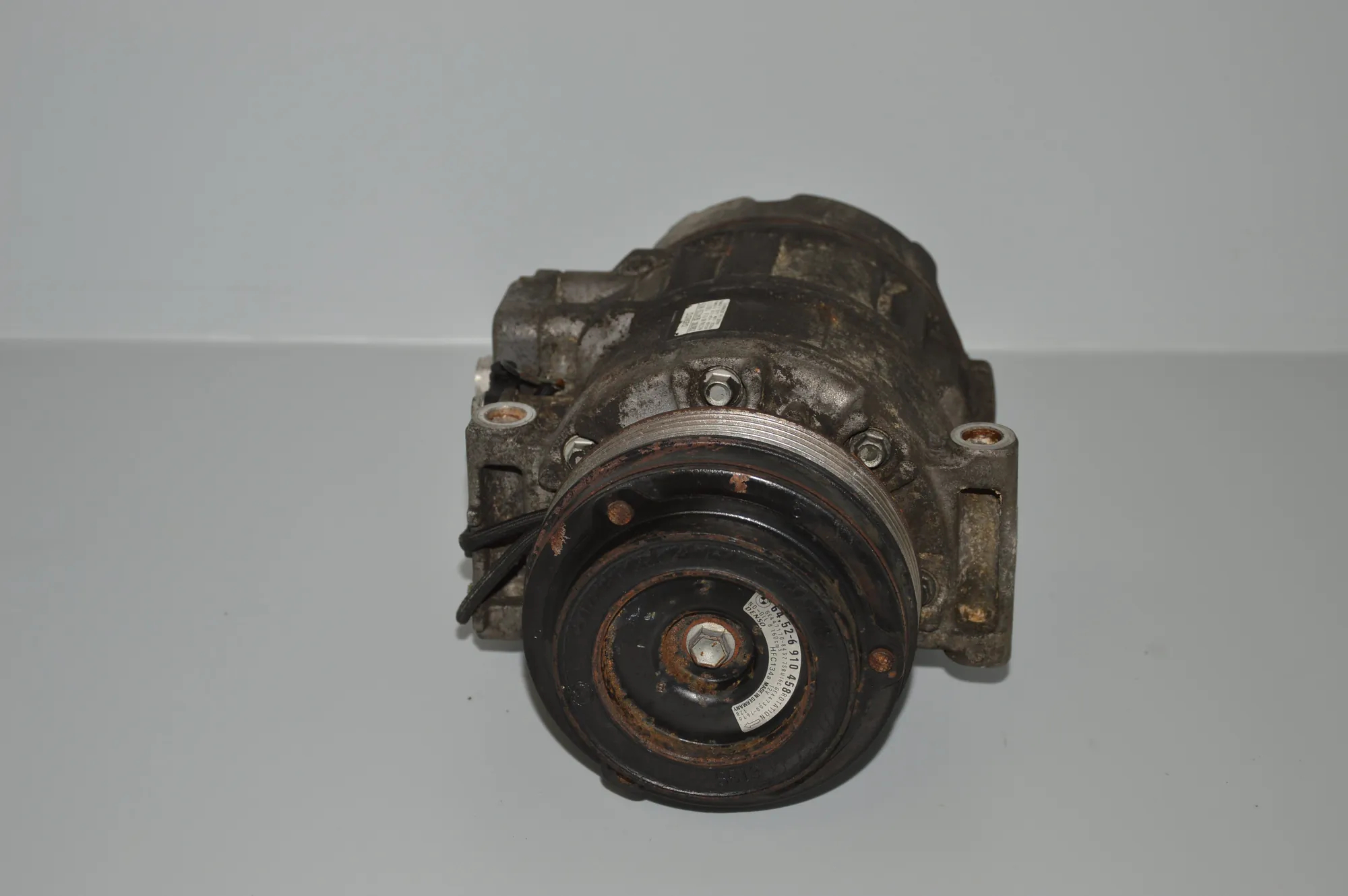 Air Condition A/C Pump – OEM 6910458 · BMW 5 (E39) 530 i 2001 – 2