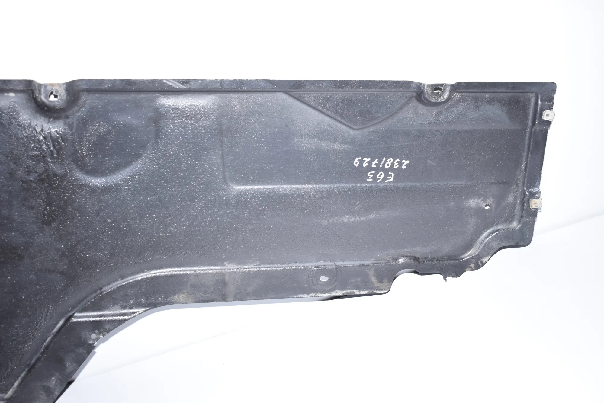 Right Side Underbody Cover – OEM 7485061 · BMW 6 (E63) 645 Ci 2004 – 4