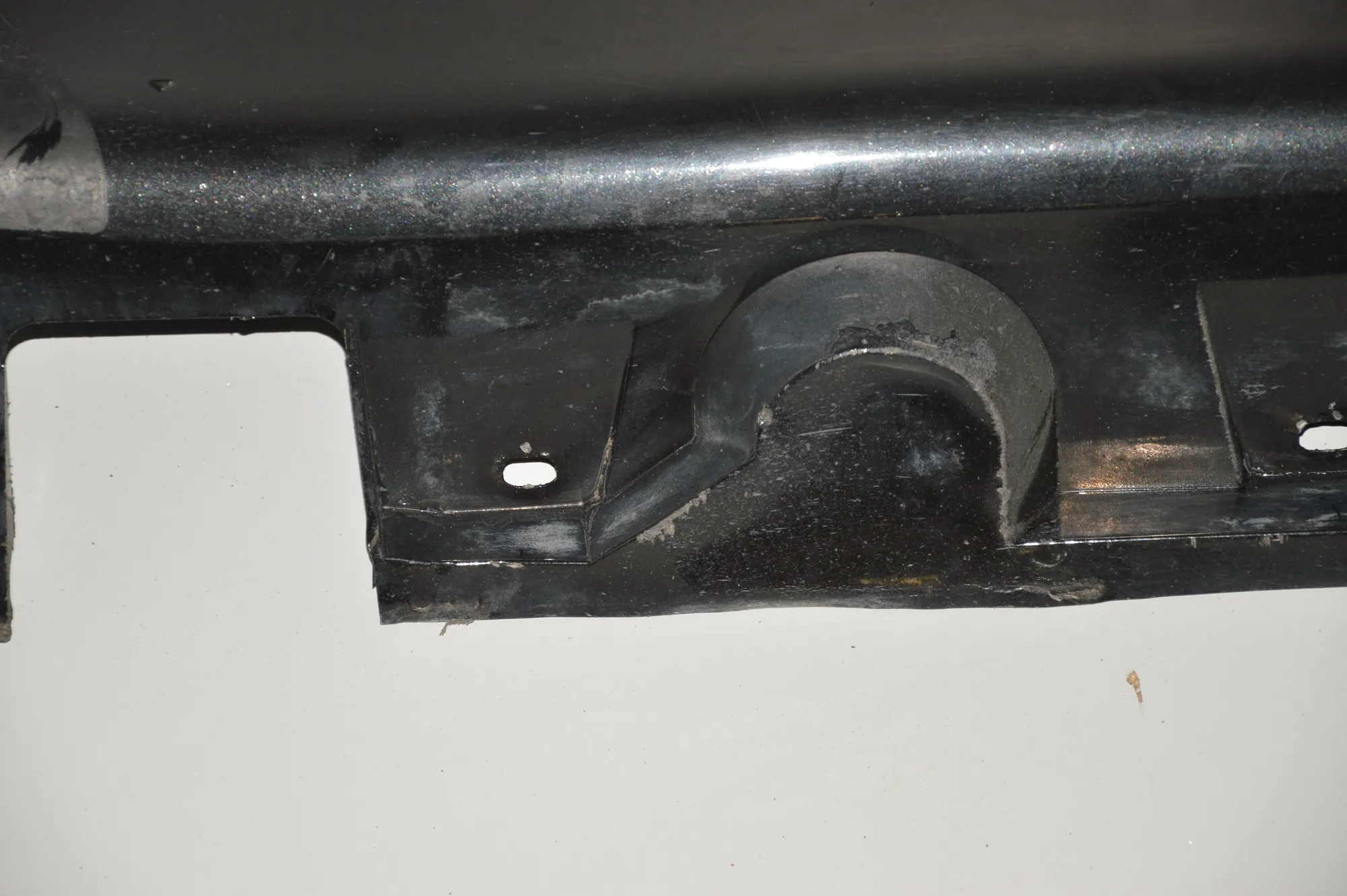 Right Side Plastic Sideskirt Cover – OEM 7008856 · BMW 6 (E63) 645 Ci 2004 – 3