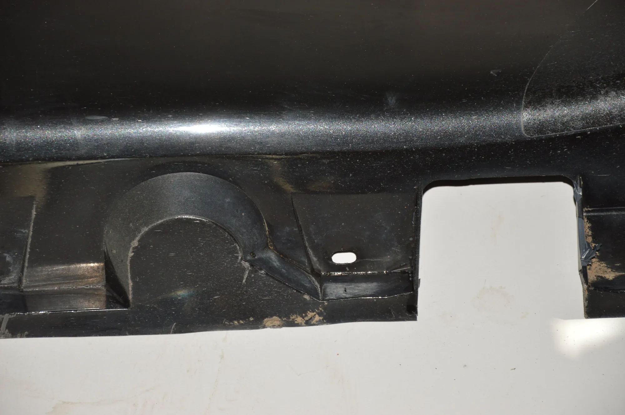 Left Side Plastic Sideskirt Cover – OEM 7008855 · BMW 6 (E63) 645 Ci 2004 – 4