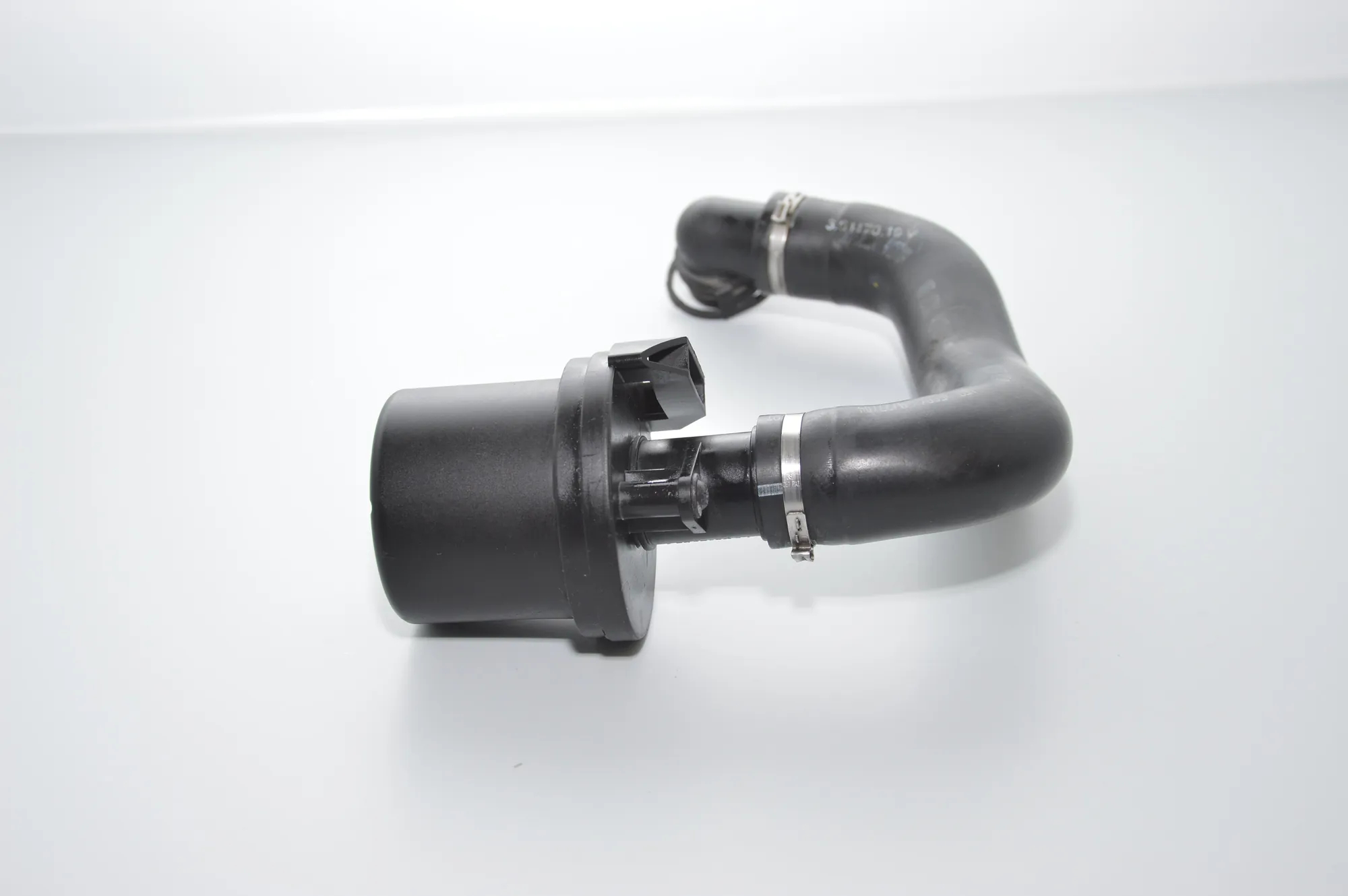Pipe Hose – OEM 7520825 · BMW 6 (E63) 645 Ci 2004 – 2