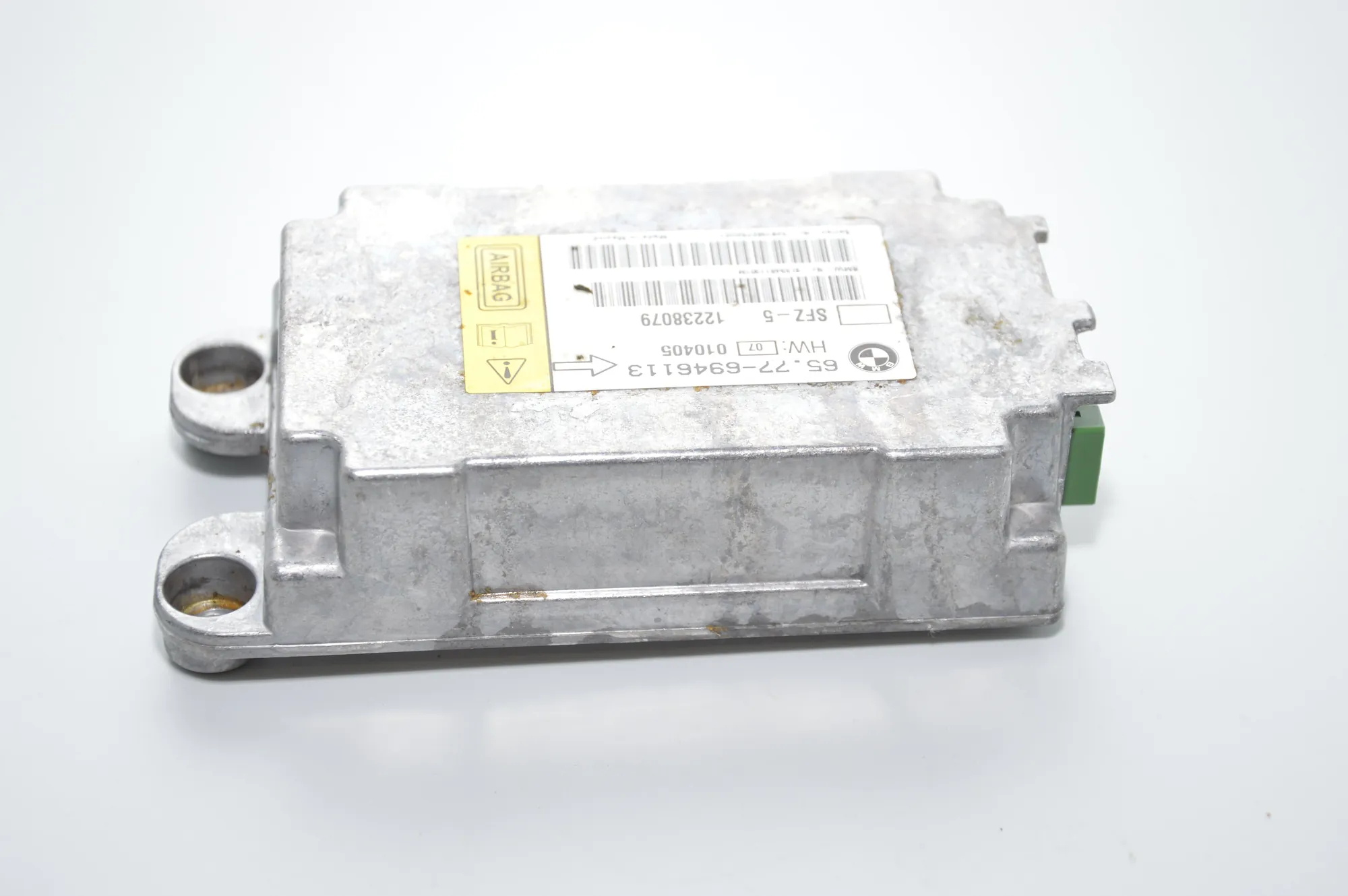 SRS Control Unit – OEM 6946113 · BMW 6 (E63) 645 Ci 2004 – 2