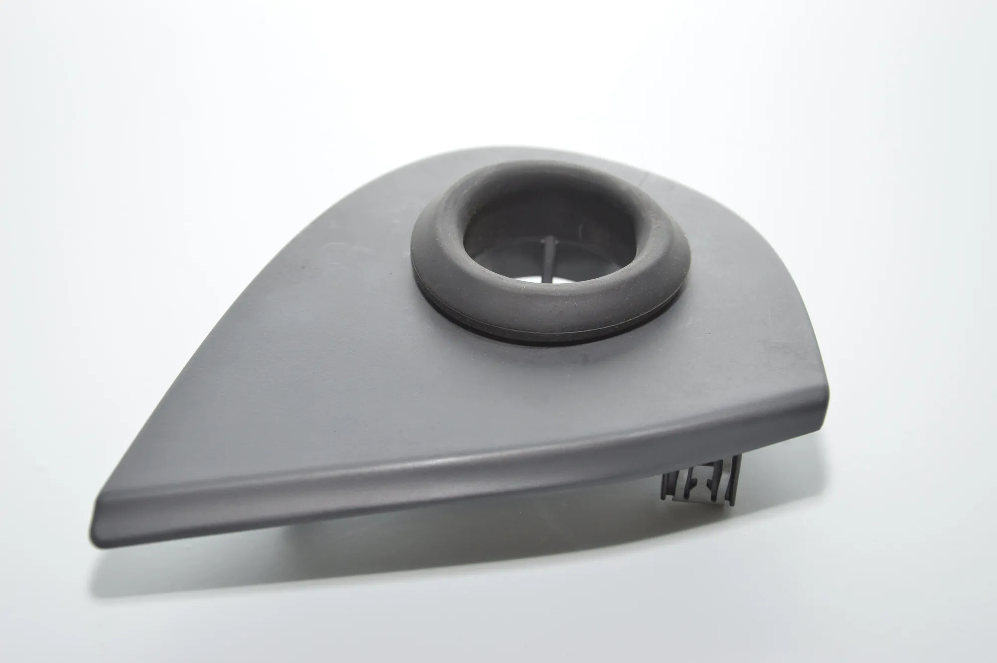 Other Interior Parts – OEM 7009286 · BMW 6 (E63) 645 Ci 2004 – 3