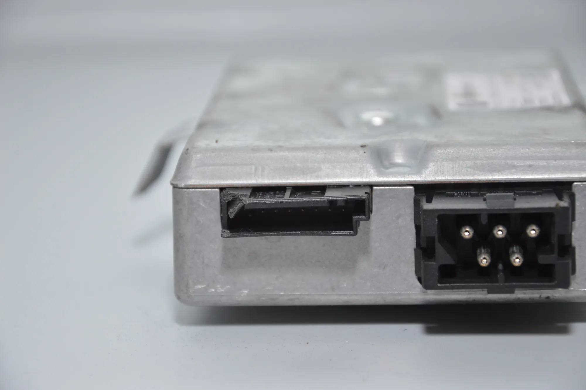 Front Right Door Control Unit – OEM 6952985 · BMW 6 (E63) 645 Ci 2004 – 6
