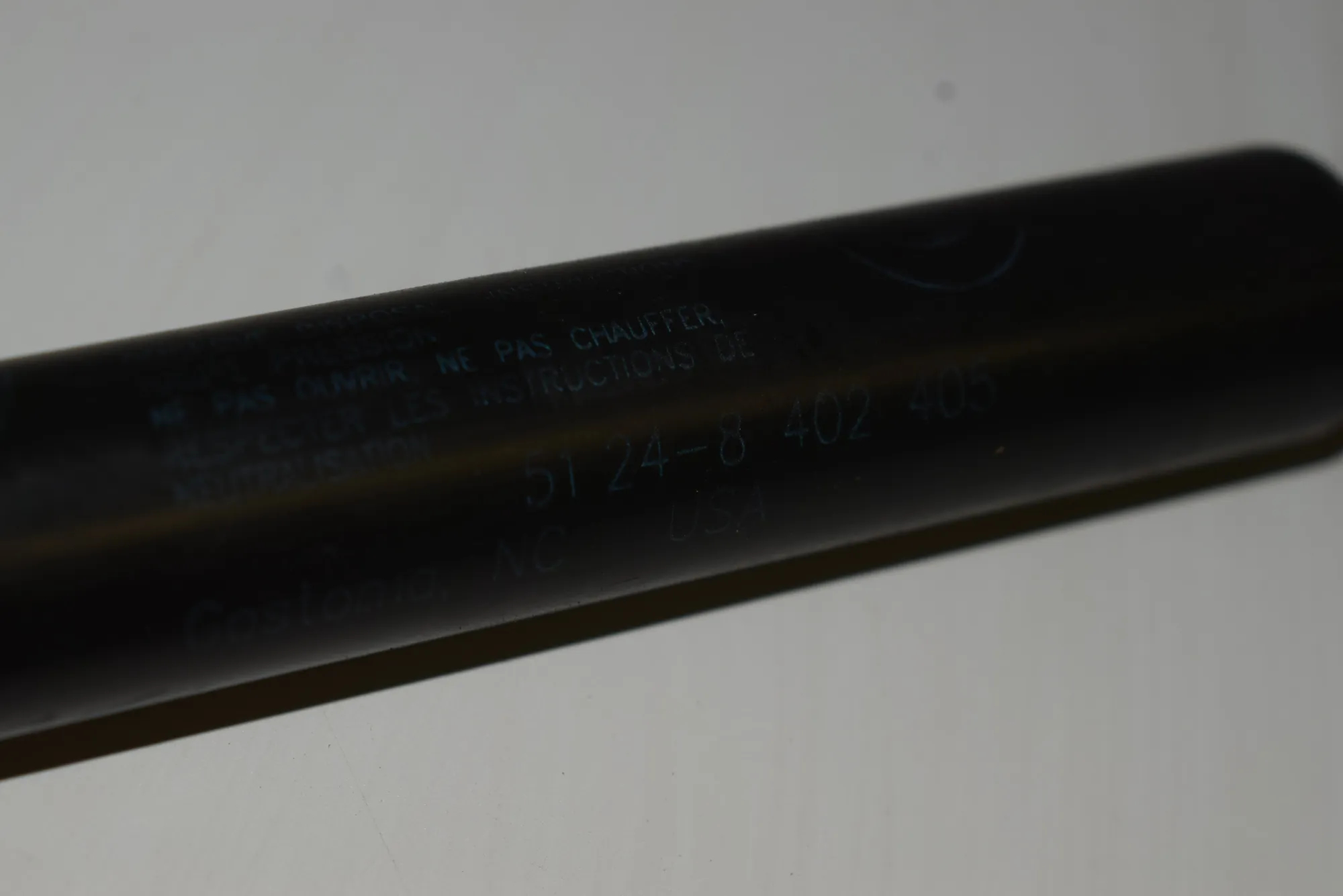 Left Side Tailgate Gas Strut – OEM 8402405 · BMW X5 (E53) 4.4 i 2003 – 5