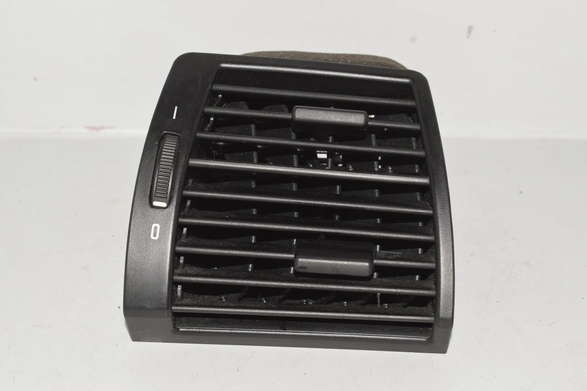 Dashboard Air Vents – OEM 8402216 · BMW X5 (E53) 4.4 i 2003