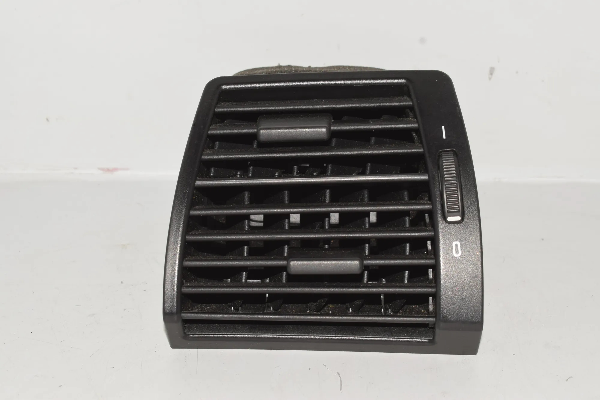 Dashboard Air Vents – OEM 8402215 · BMW X5 (E53) 4.4 i 2003 – 3