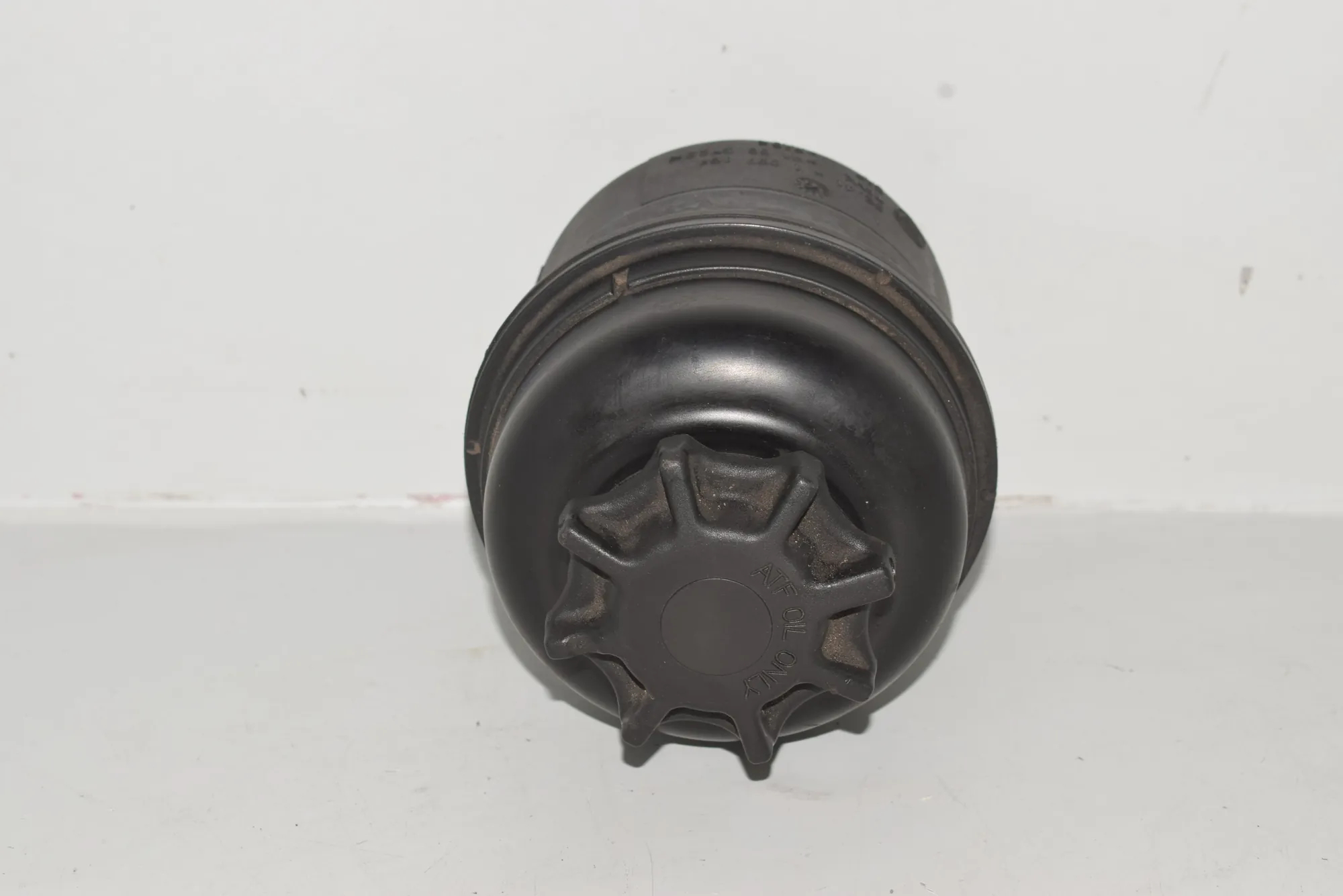 Power Steering Pump Tank – OEM 1097164 · BMW X5 (E53) 4.4 i 2003 – 5
