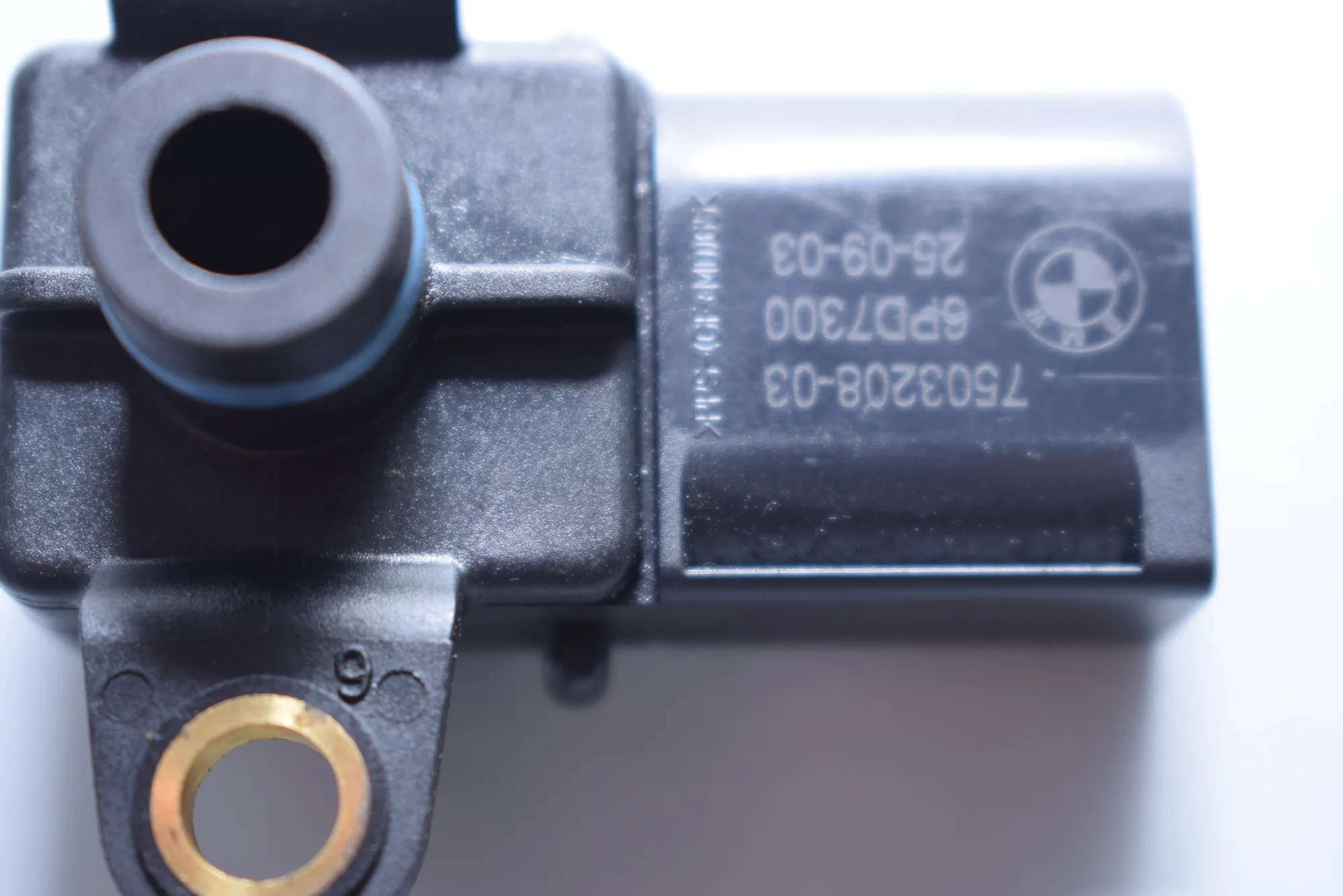 Intake Manifold Pressure Sensor – OEM 7503208 · BMW X5 (E53) 4.4 i 2003 – 5