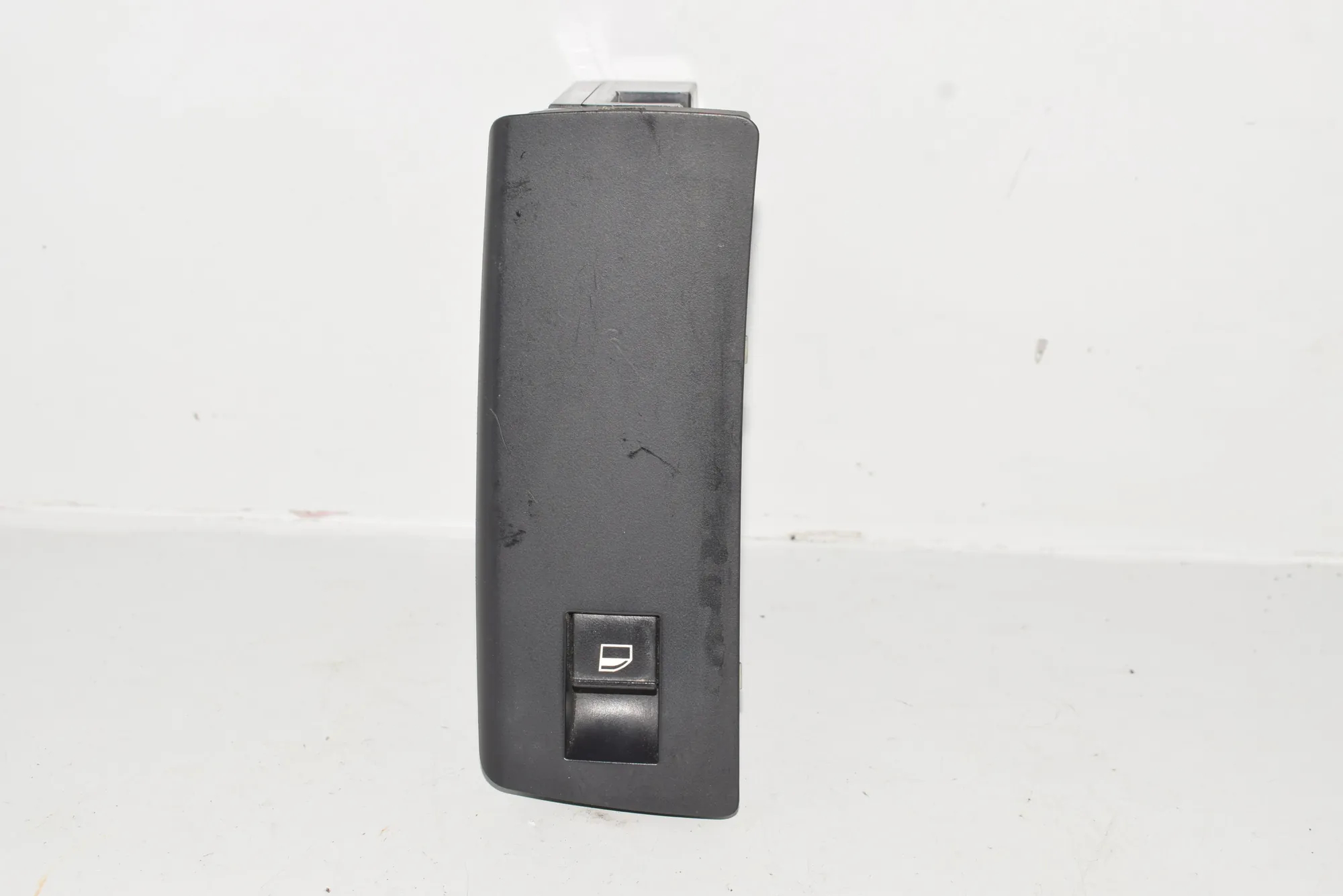 Front Left Door Window Switch – OEM 6944556 · BMW X5 (E53) 4.4 i 2003