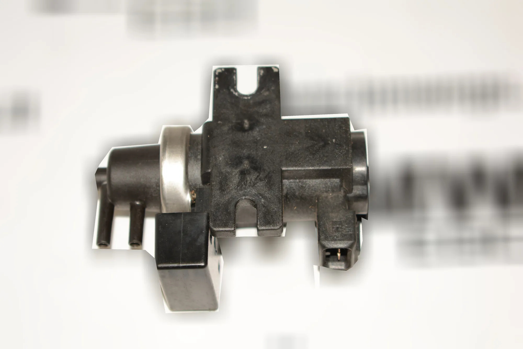Solenoid Valve – OEM 2247906 · BMW 1 (E87) BMW 1 (E87) 2004 – 3