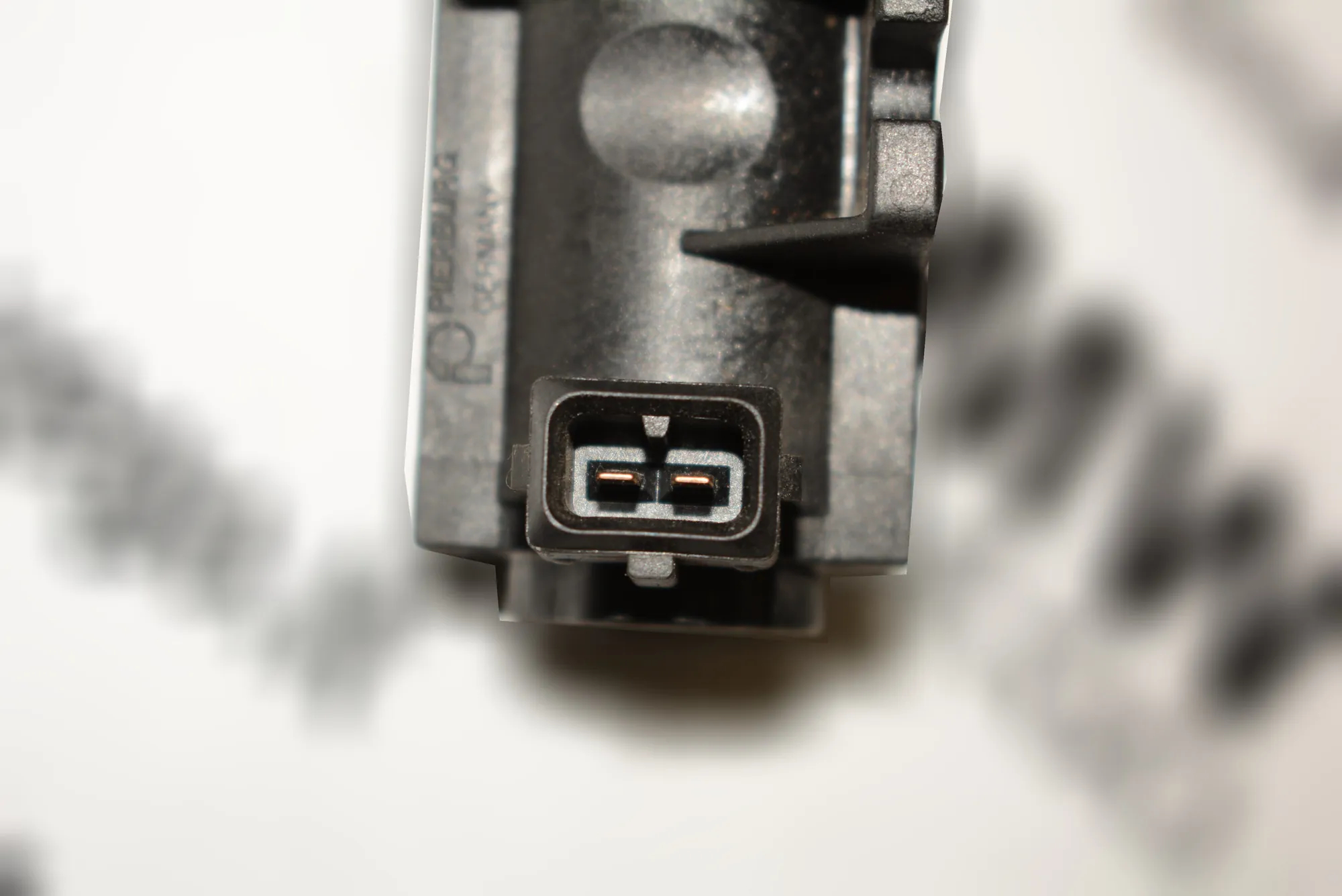 Solenoid Valve – OEM 2247906 · BMW 1 (E87) BMW 1 (E87) 2004 – 5