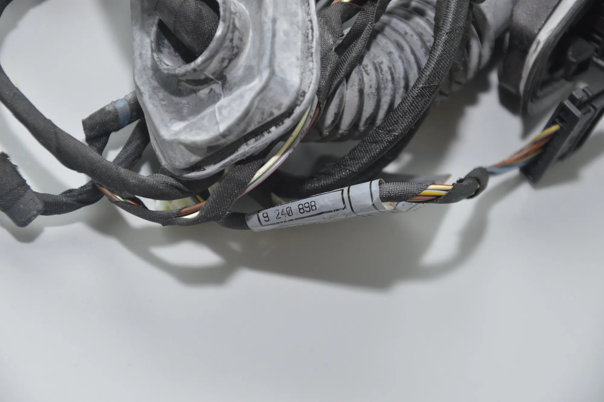 Rear Right Door Wiring – OEM 9240898 · BMW 5 (F10) BMW 5 (F10) 2011 – 5