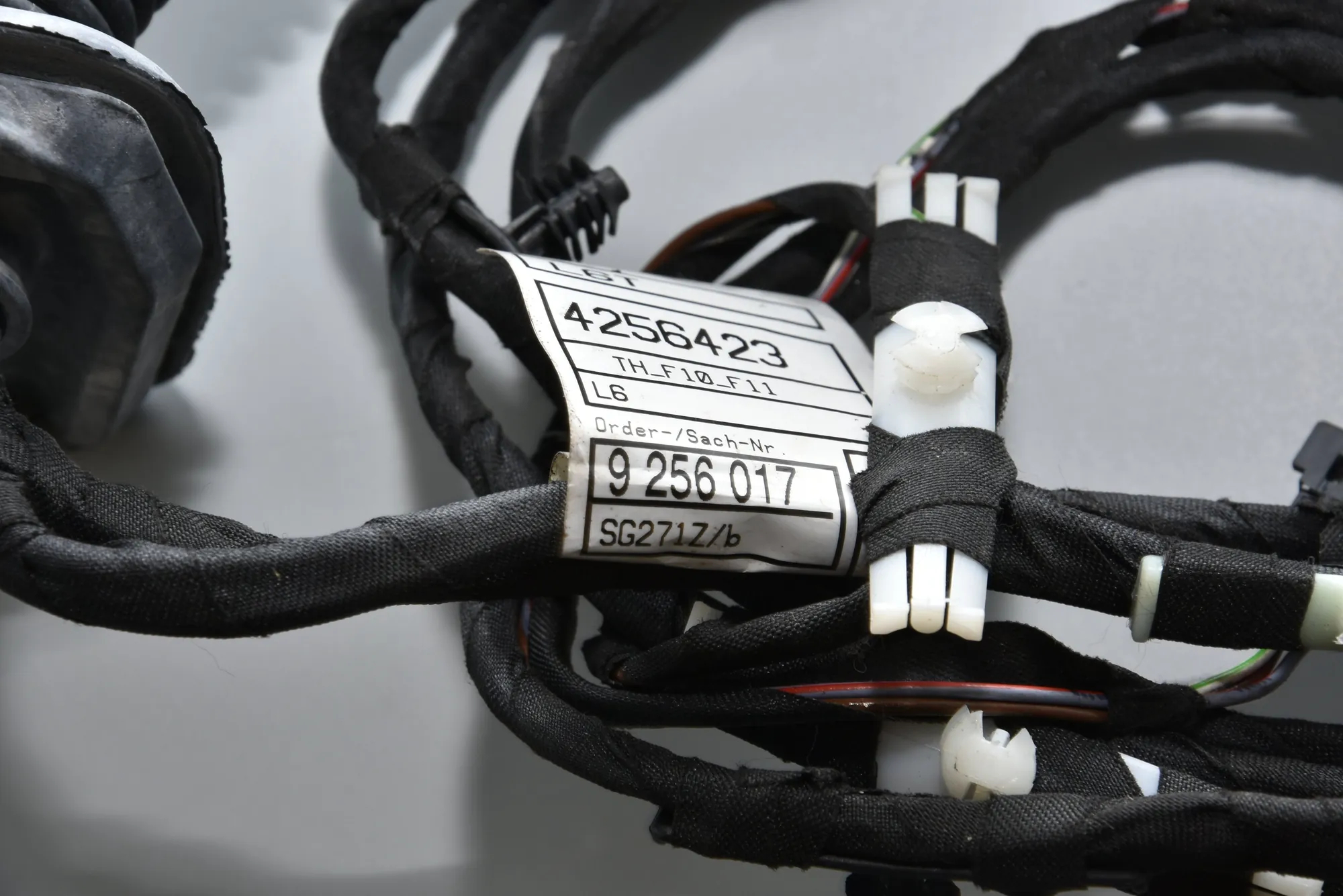 Rear Right Door Wiring – OEM 9256017 · BMW 5 Touring (F11) BMW 5 Touring (F11) 2011 – 6