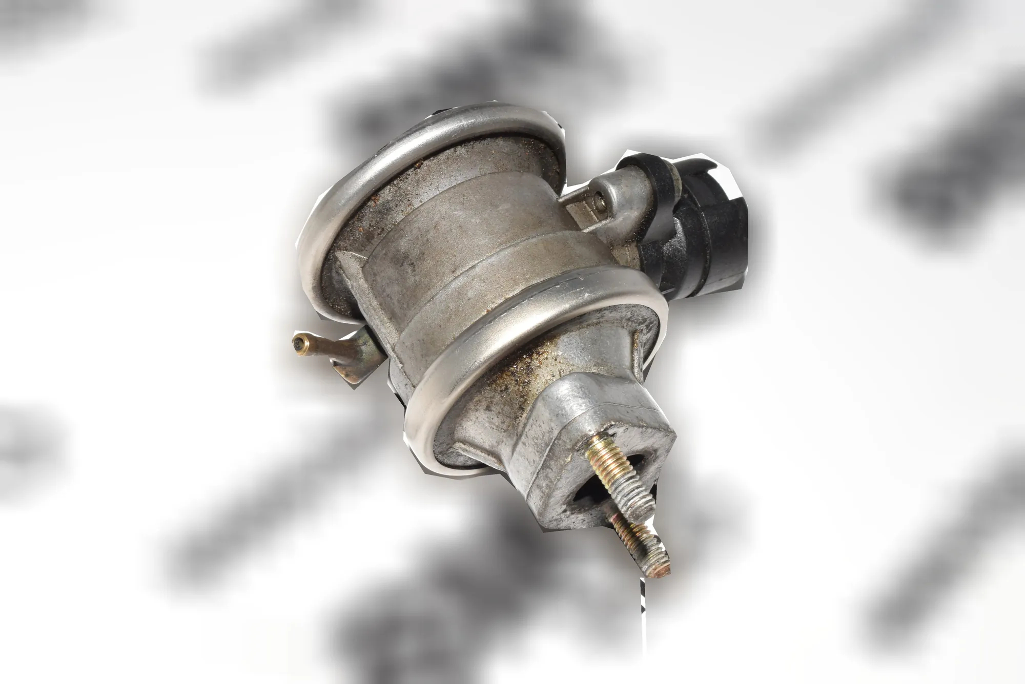 EGR Valve – OEM 1707619 · BMW X5 (E53) BMW X5 (E53) 4.4 i 2002 – 3