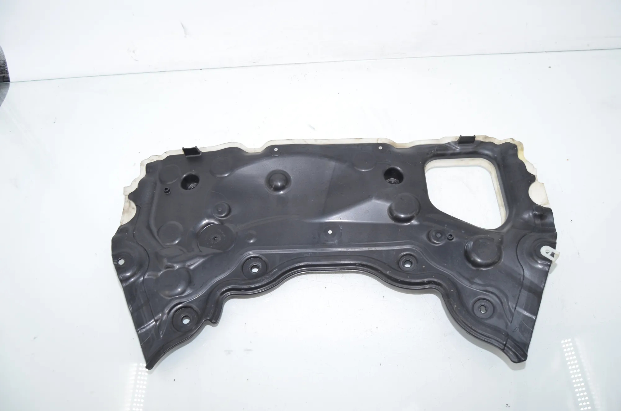 Other Engine Compartment Parts – OEM 7347025 · BMW 7 (G11, G12) 750 d, Ld xDrive 2016 – 2