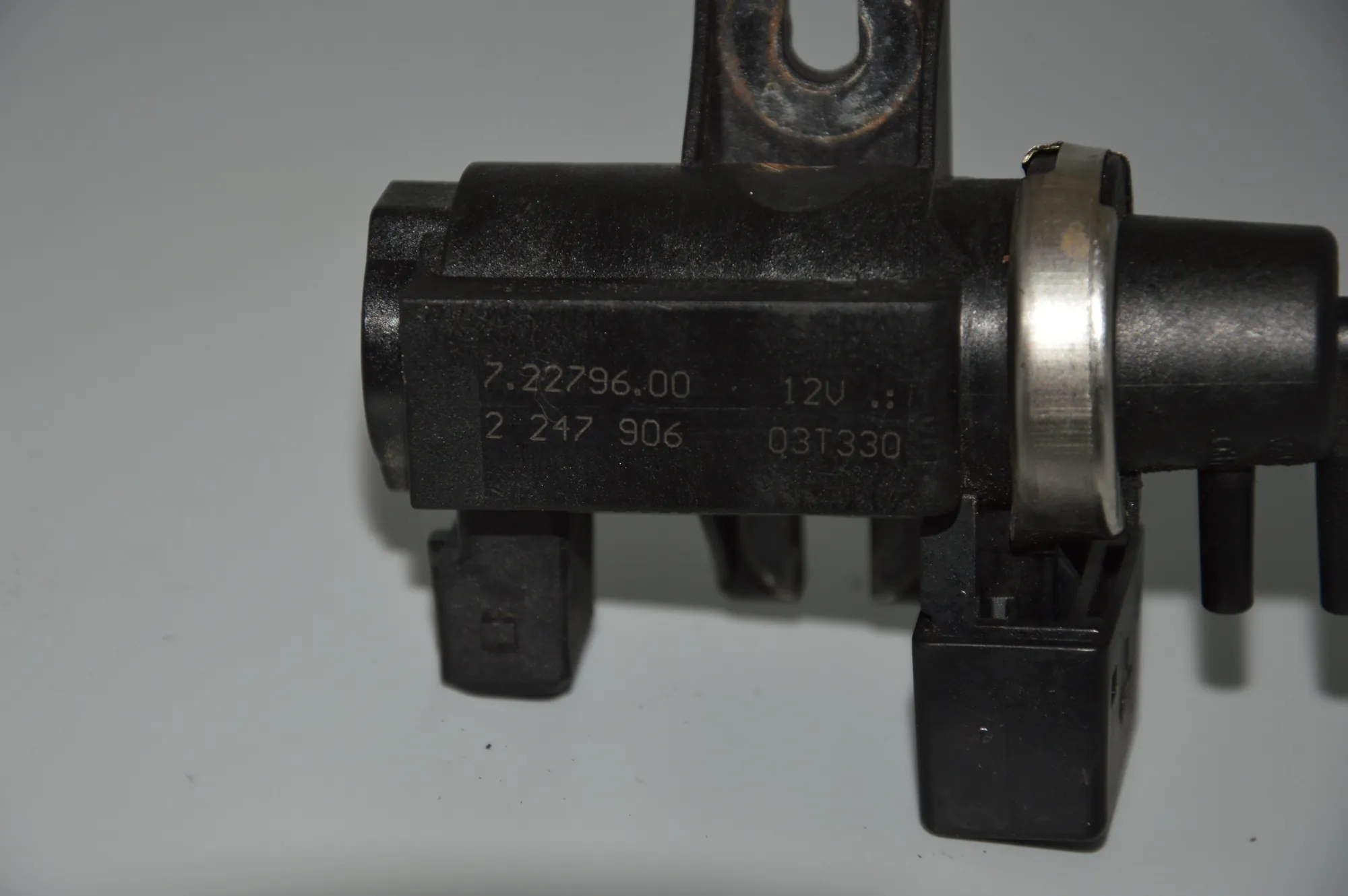 Solenoid Valve – OEM 2247906 · BMW 5 Touring (E39) 525 d 2003 – 3