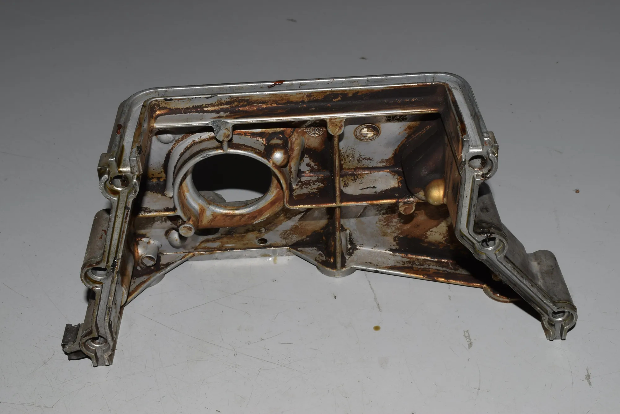 Other Engine Compartment Parts – OEM 1745510 · BMW X5 (E53) BMW X5 (E53) 4.4 i 2003 – 2