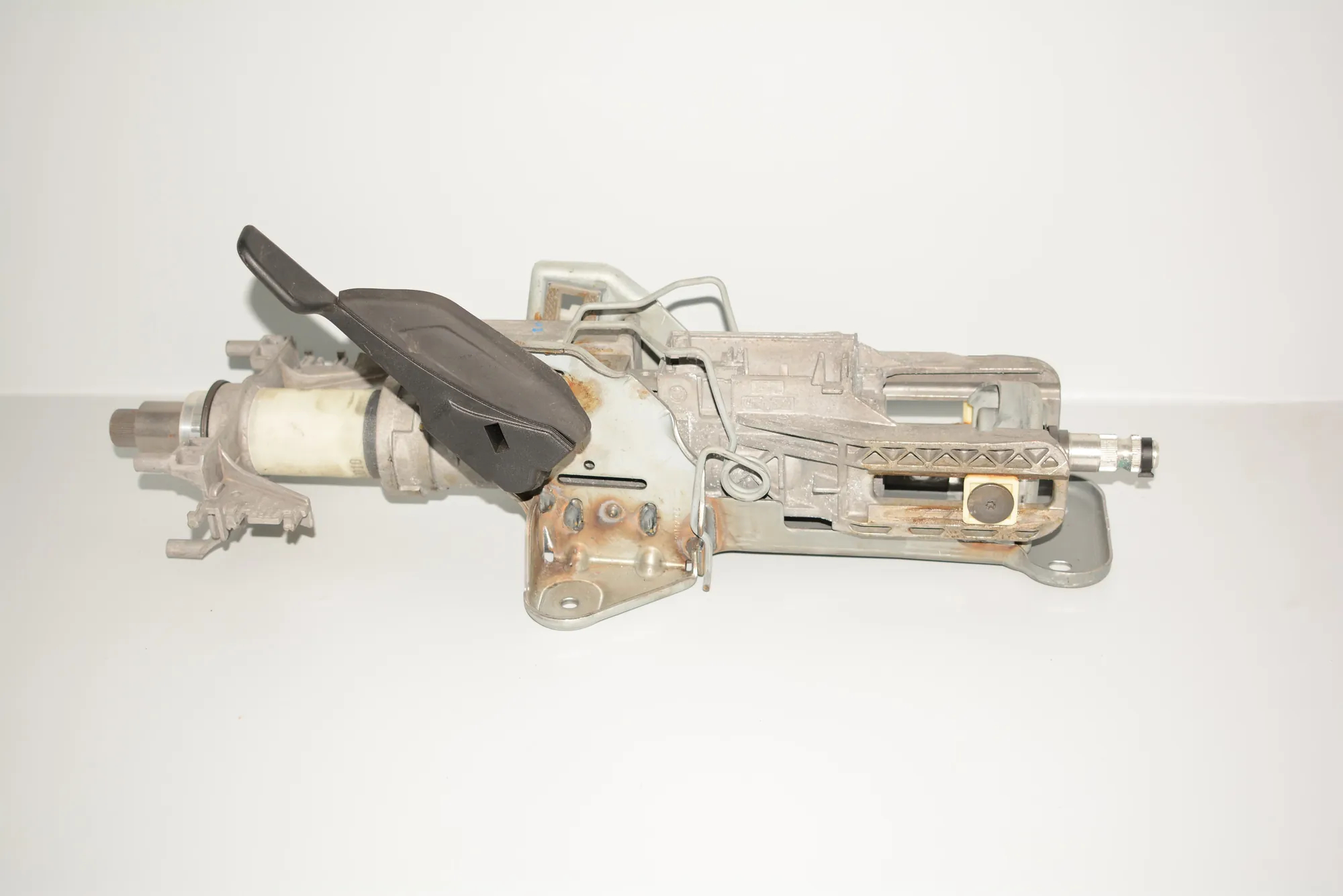 Steering Wheel Adjustment Mechanism – OEM 6795345 · BMW 5 (F10) BMW 5 (F10) 2010 – 4