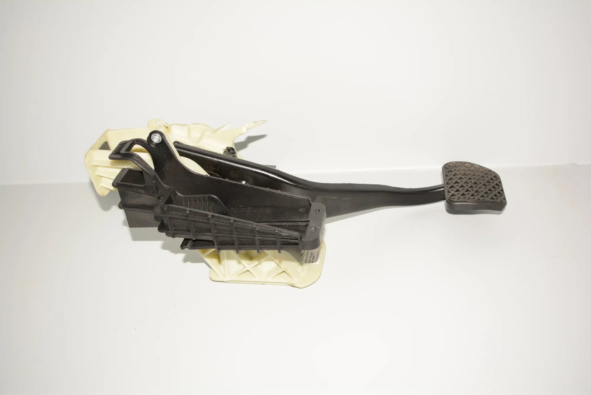 Brake Pedal – OEM 6775368 · BMW 5 (F10) BMW 5 (F10) 2014 – 2