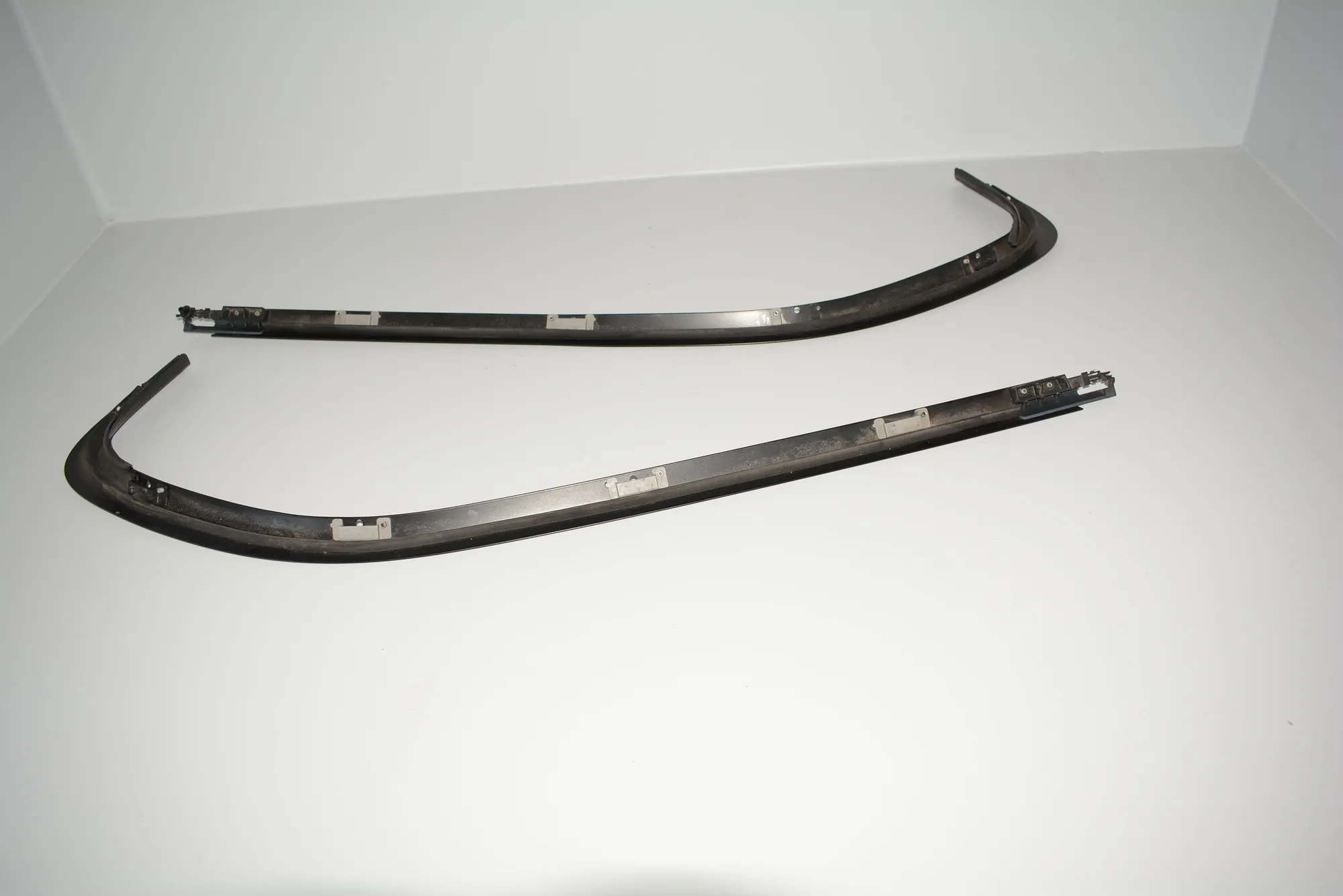 Front Right Door Molding – OEM 7129666 · BMW 3 Touring (E91) BMW 3 Touring (E91) 2005 – 2