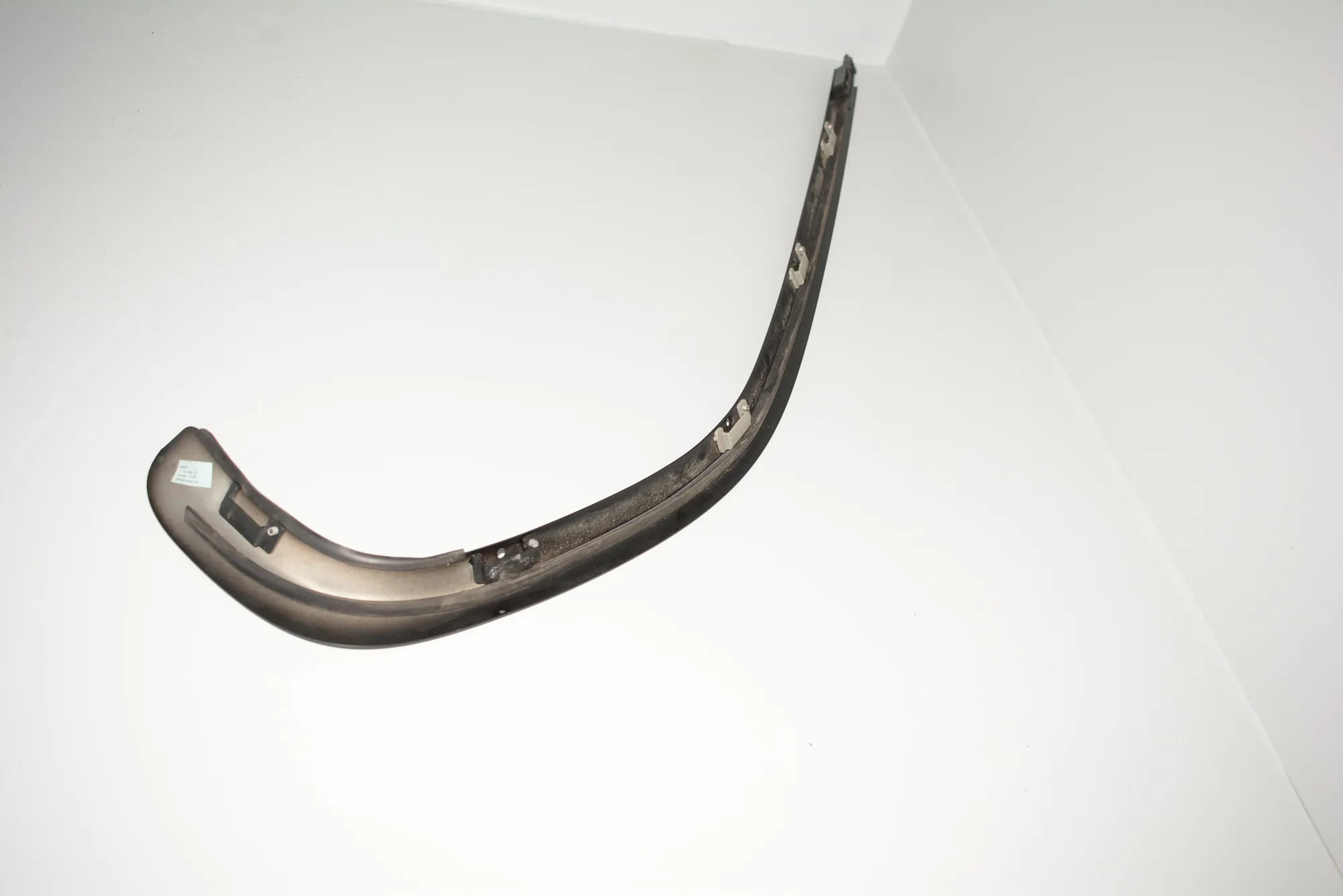 Front Right Door Molding – OEM 7129666 · BMW 3 Touring (E91) BMW 3 Touring (E91) 2005 – 6