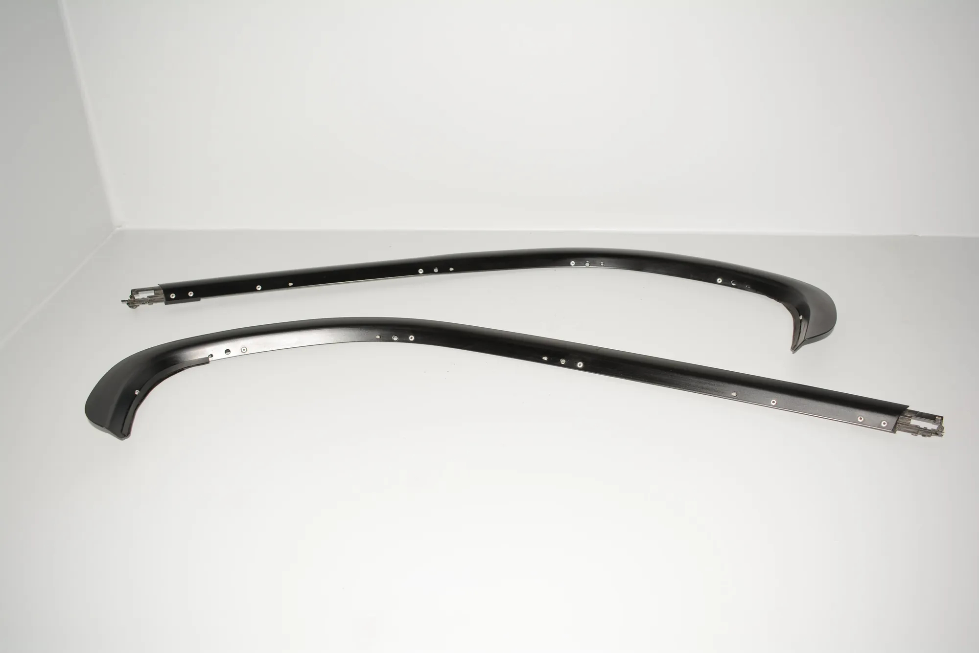 Front Right Door Molding – OEM 7129666 · BMW 3 Touring (E91) BMW 3 Touring (E91) 2005