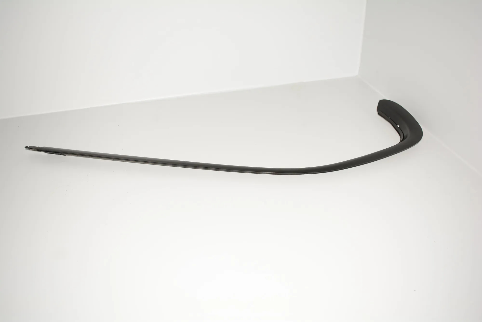 Front Right Door Molding – OEM 7129666 · BMW 3 Touring (E91) BMW 3 Touring (E91) 2005 – 4