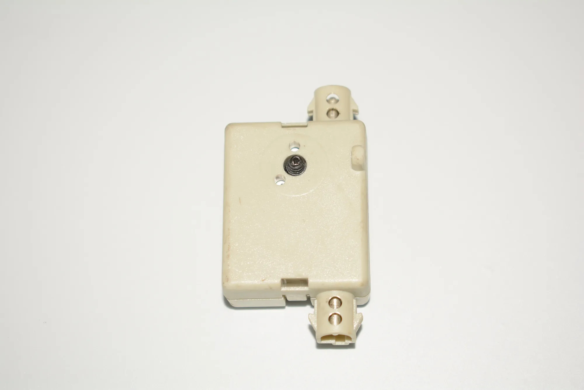 Antenna – OEM 9118262 · BMW 5 (F10) BMW 5 (F10) 2010
