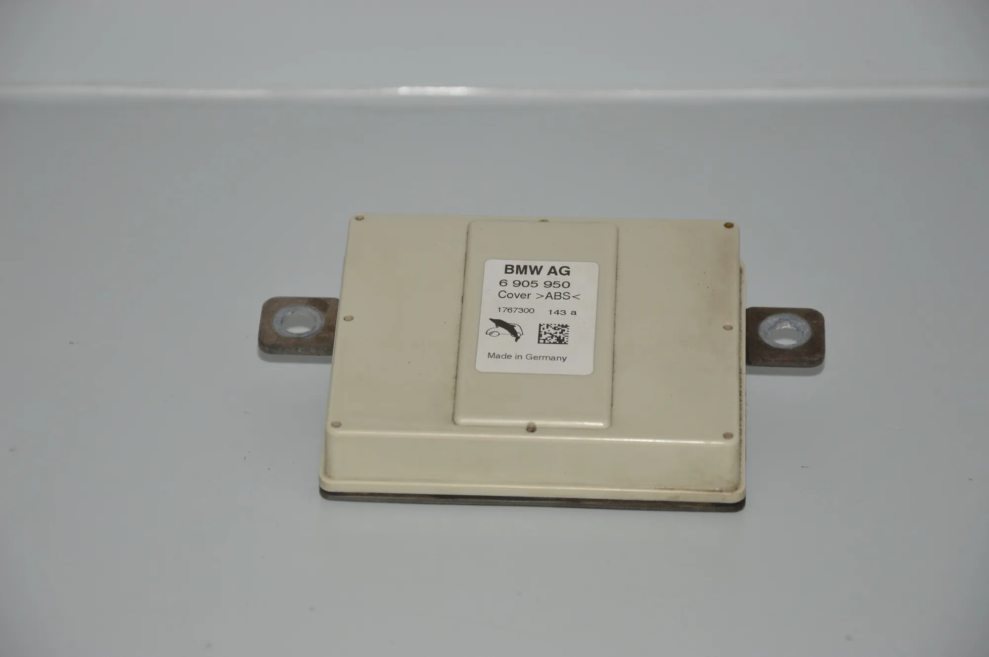 Antenna Amplifier – OEM 6905950 · BMW X5 (E53) 4.6 is 2003