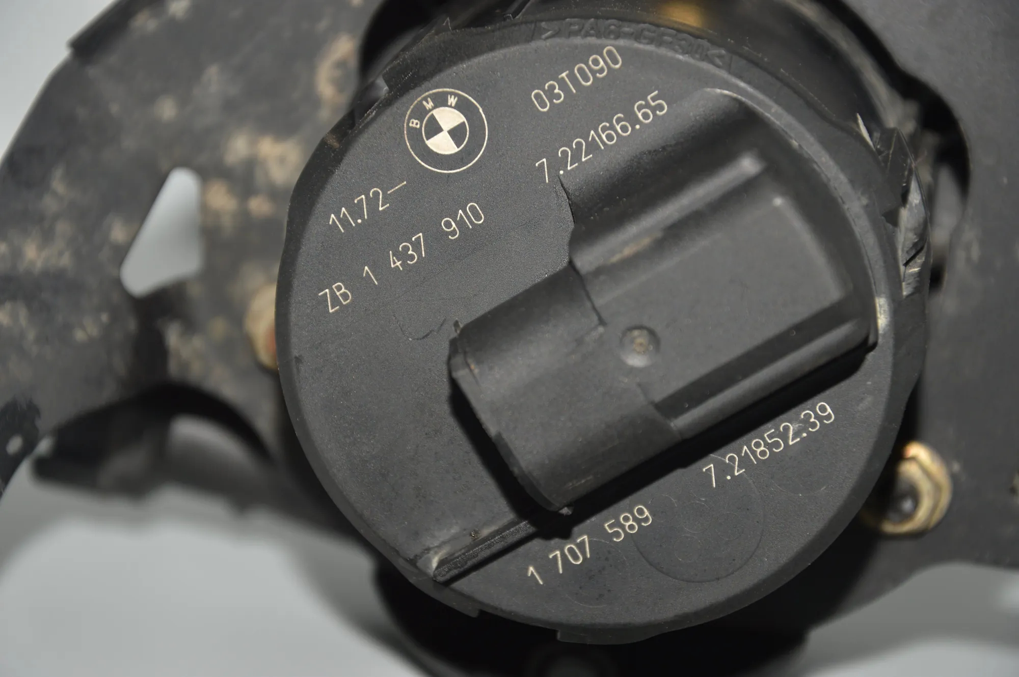 Other Control Units – OEM 1437910 · BMW X5 (E53) 4.6 is 2003 – 3