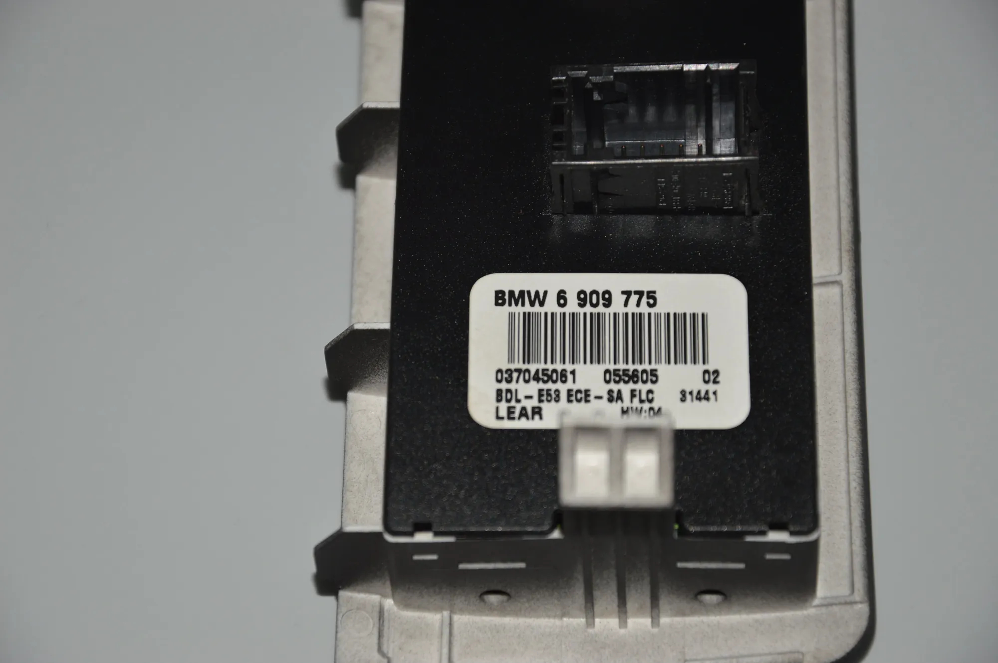 Headlight Switch Control Unit – OEM 6909775 · BMW X5 (E53) 4.6 is 2003 – 3