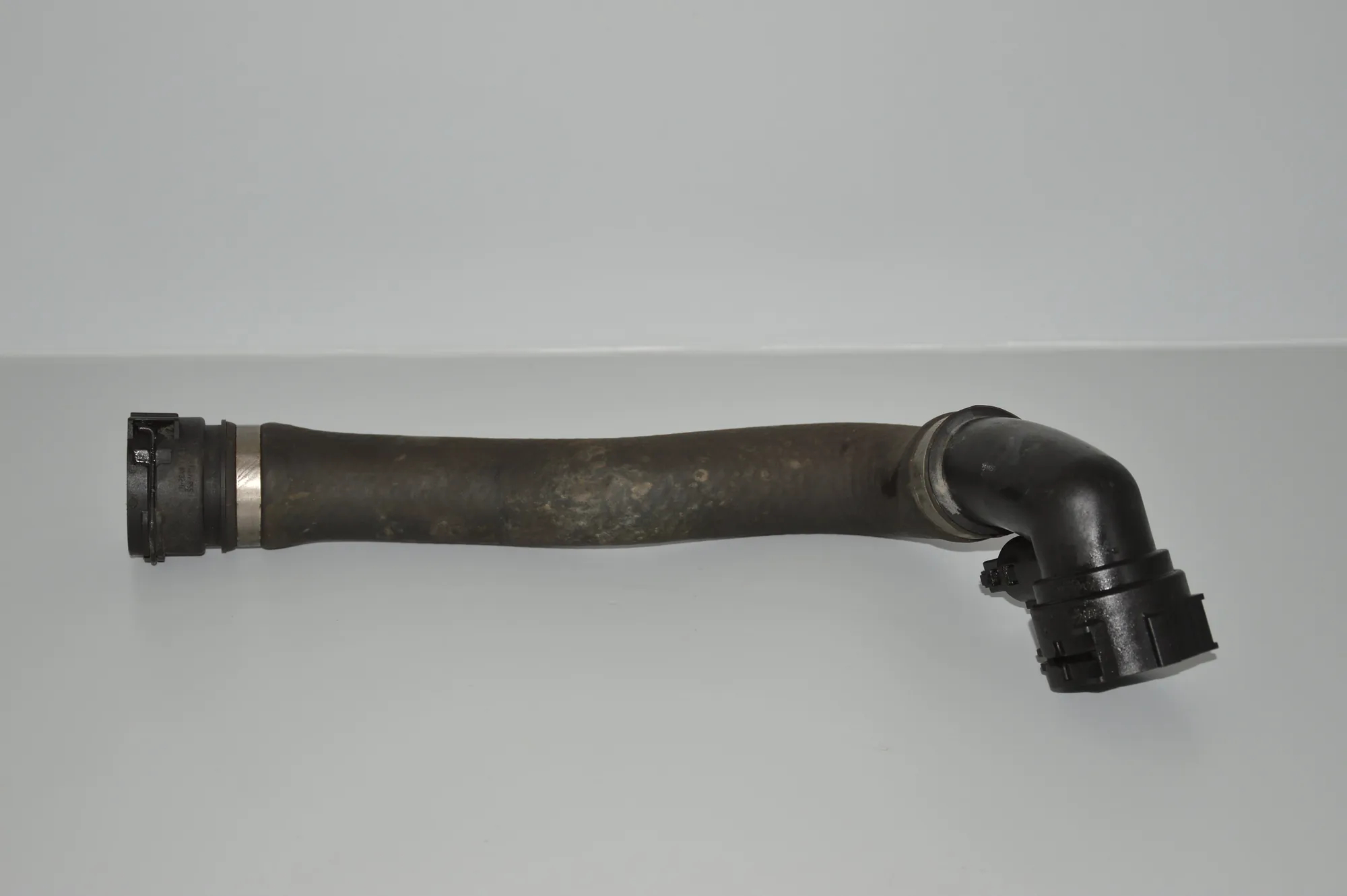 Right Side Cooling Radiator Hose – OEM 7500750 · BMW X5 (E53) 4.6 is 2003