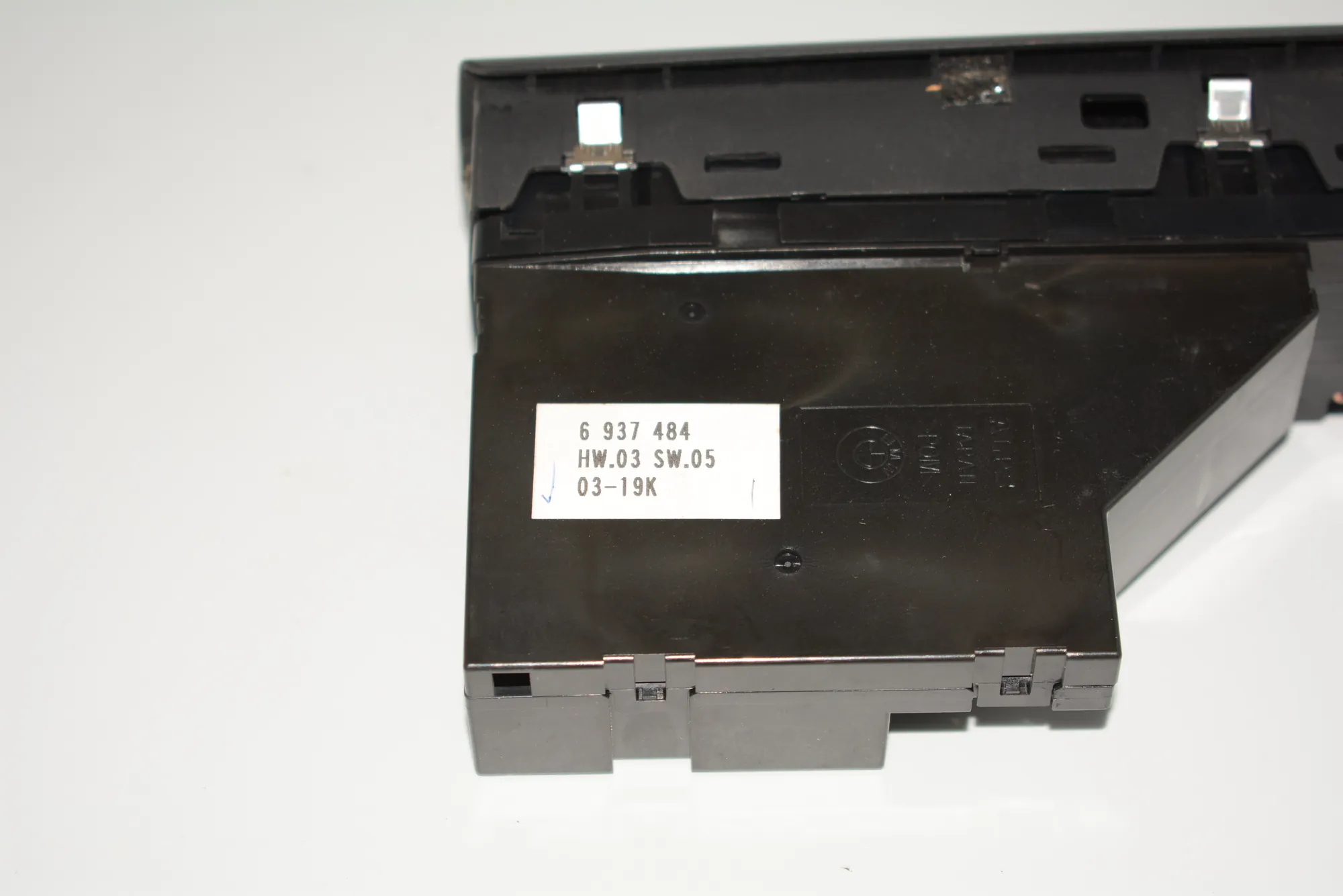 Front Left Door Window Switch – OEM 6937484 · BMW X5 (E53) 4.6 is 2003 – 4