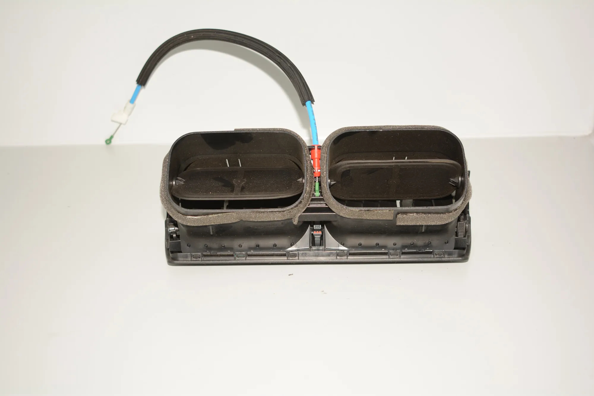 Dashboard Air Vents – OEM 8402221 · BMW X5 (E53) 4.6 is 2003 – 5