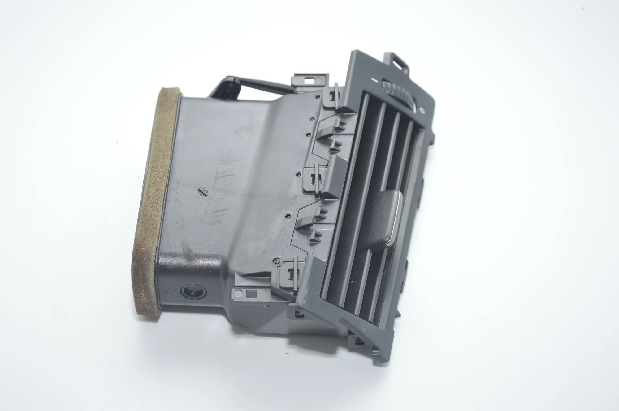 Dashboard Air Vents – OEM 6910731 · BMW 5 (E60) 525 d 2007 – 4