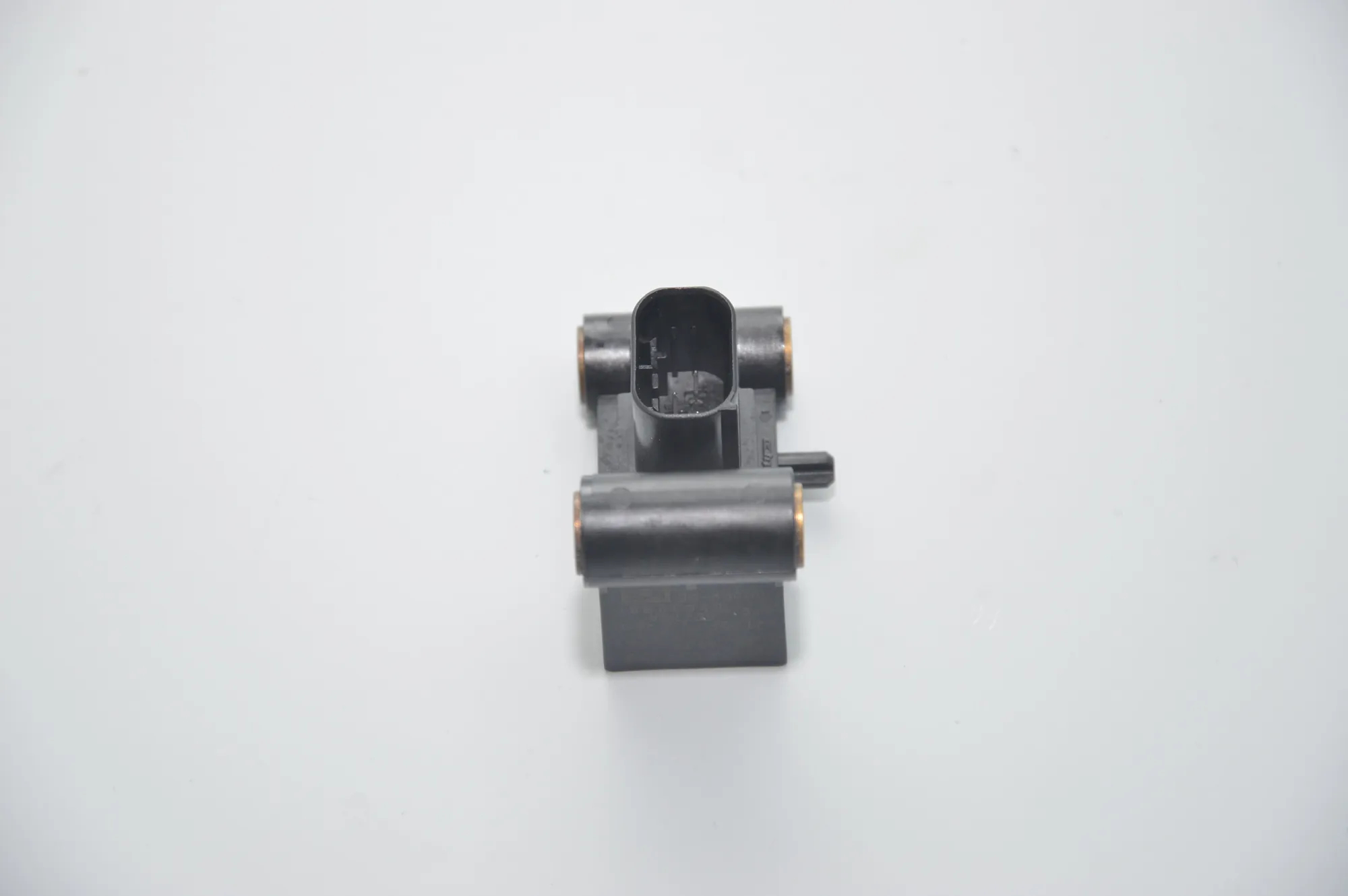 Front Right Impact Sensor – OEM 6977398 · BMW 5 (E60) 525 d 2007 – 2