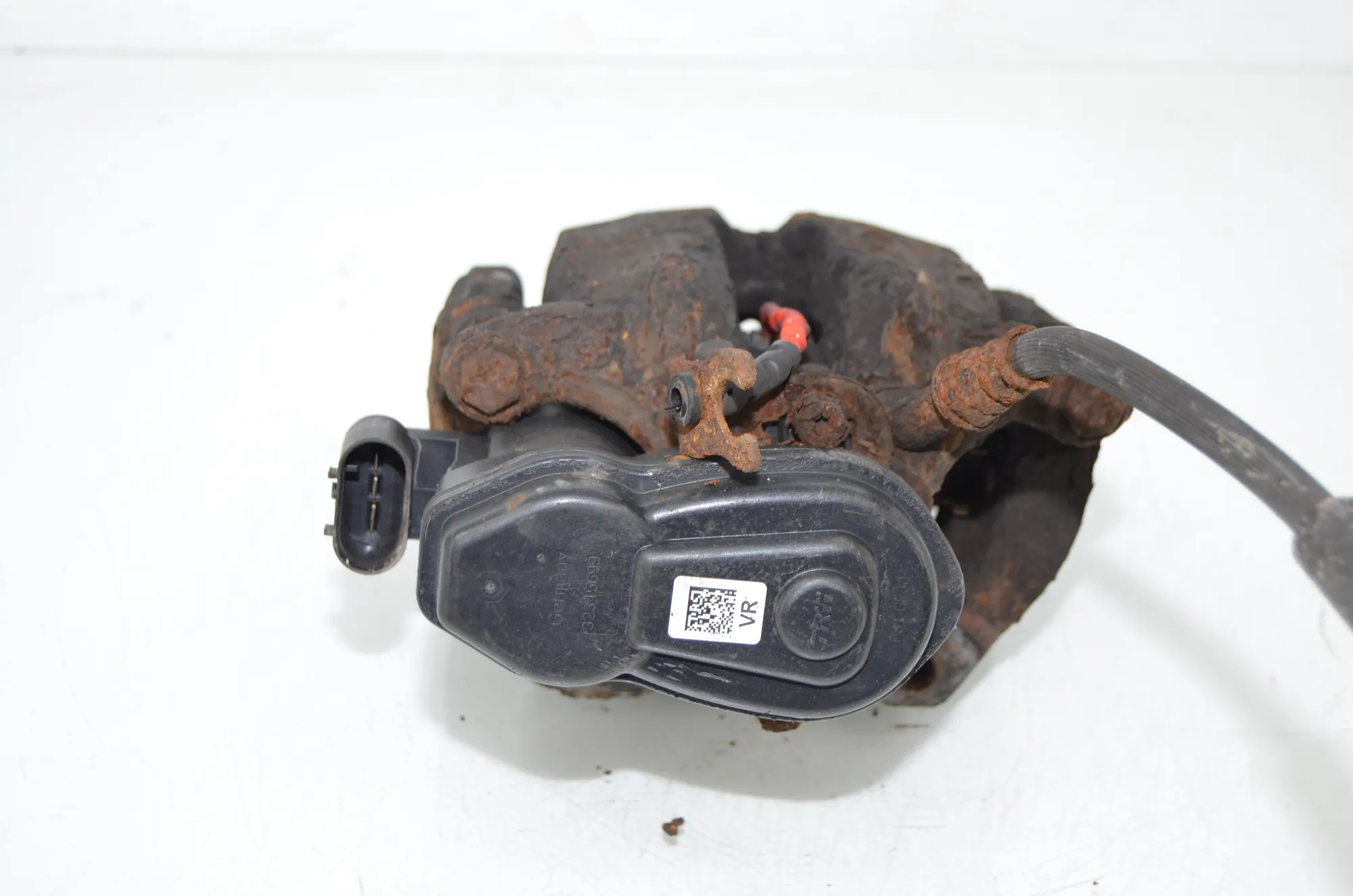 Rear Right Brake Caliper – OEM 6793048 · BMW 5 Touring (F11) 530 d xDrive 2011 – 3