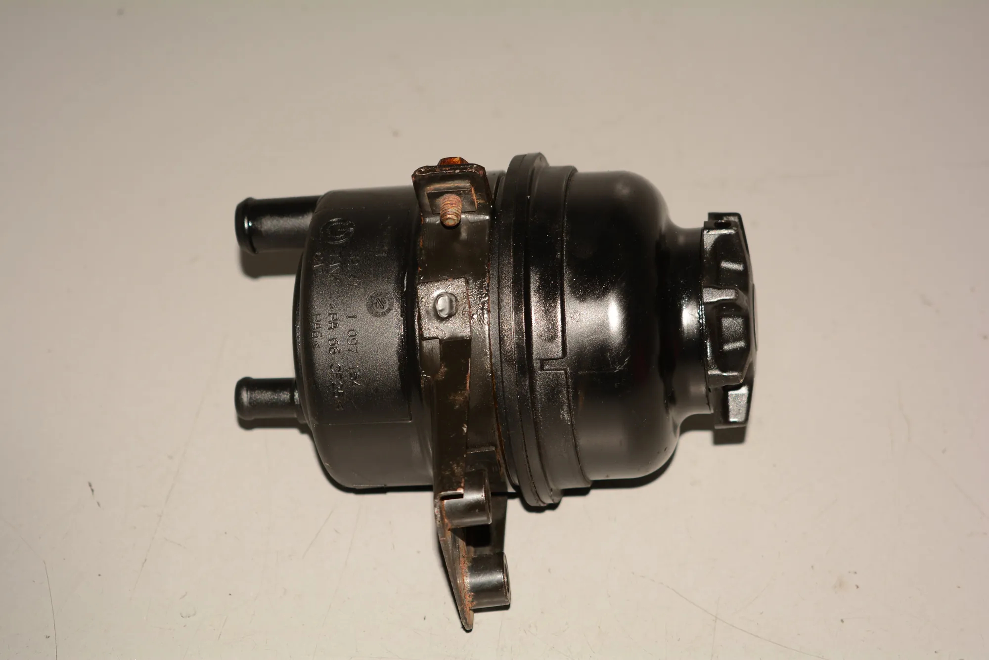 Power Steering Pump Tank – OEM 1097164 · BMW X5 (E53) BMW X5 (E53) 4.4 i 2004 – 3