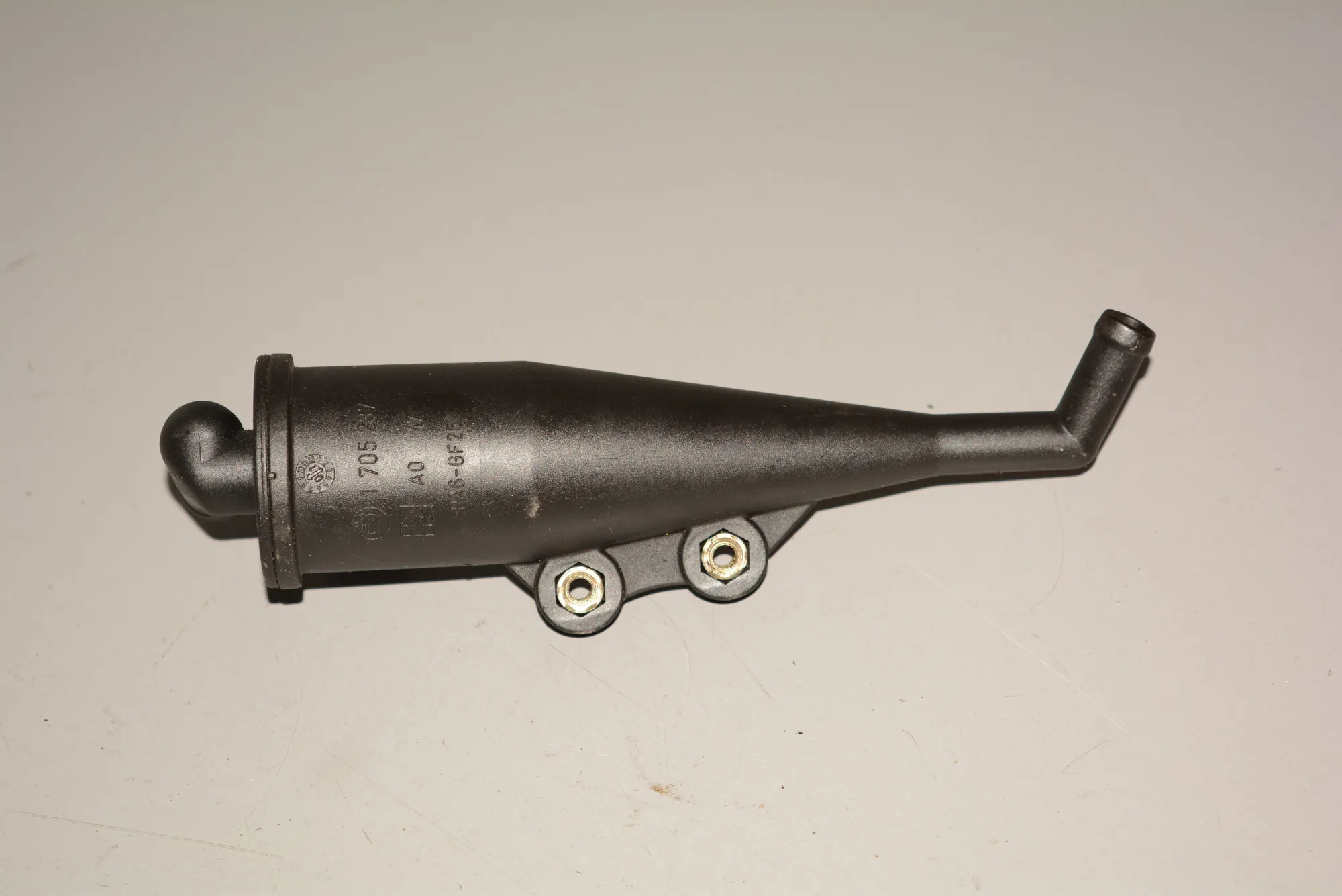 Other Engine Compartment Parts – OEM 1705237 · BMW X5 (E53) BMW X5 (E53) 4.4 i 2004 – 3