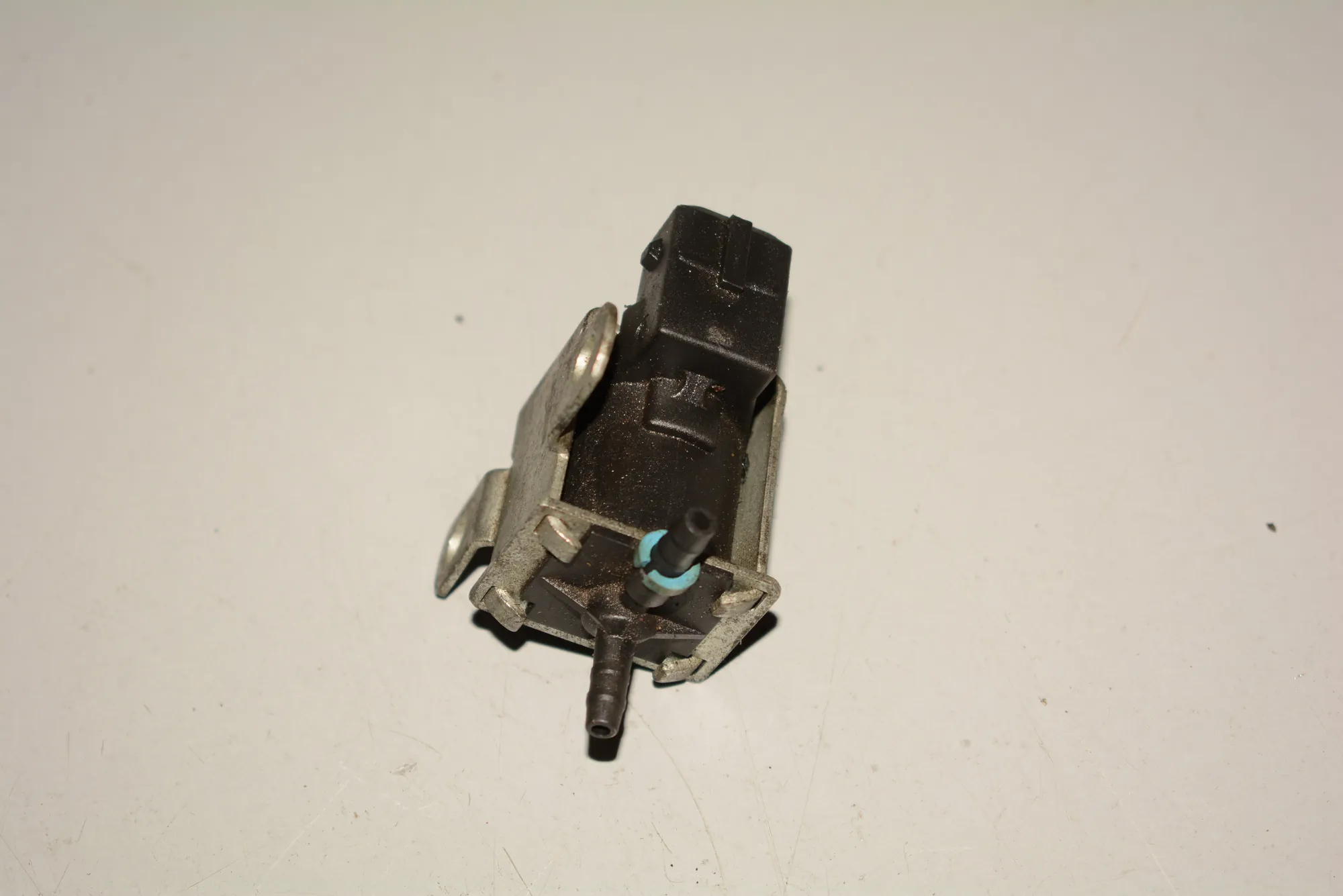 Solenoid Valve – OEM 1742711 · BMW X5 (E53) BMW X5 (E53) 4.4 i 2004 – 2