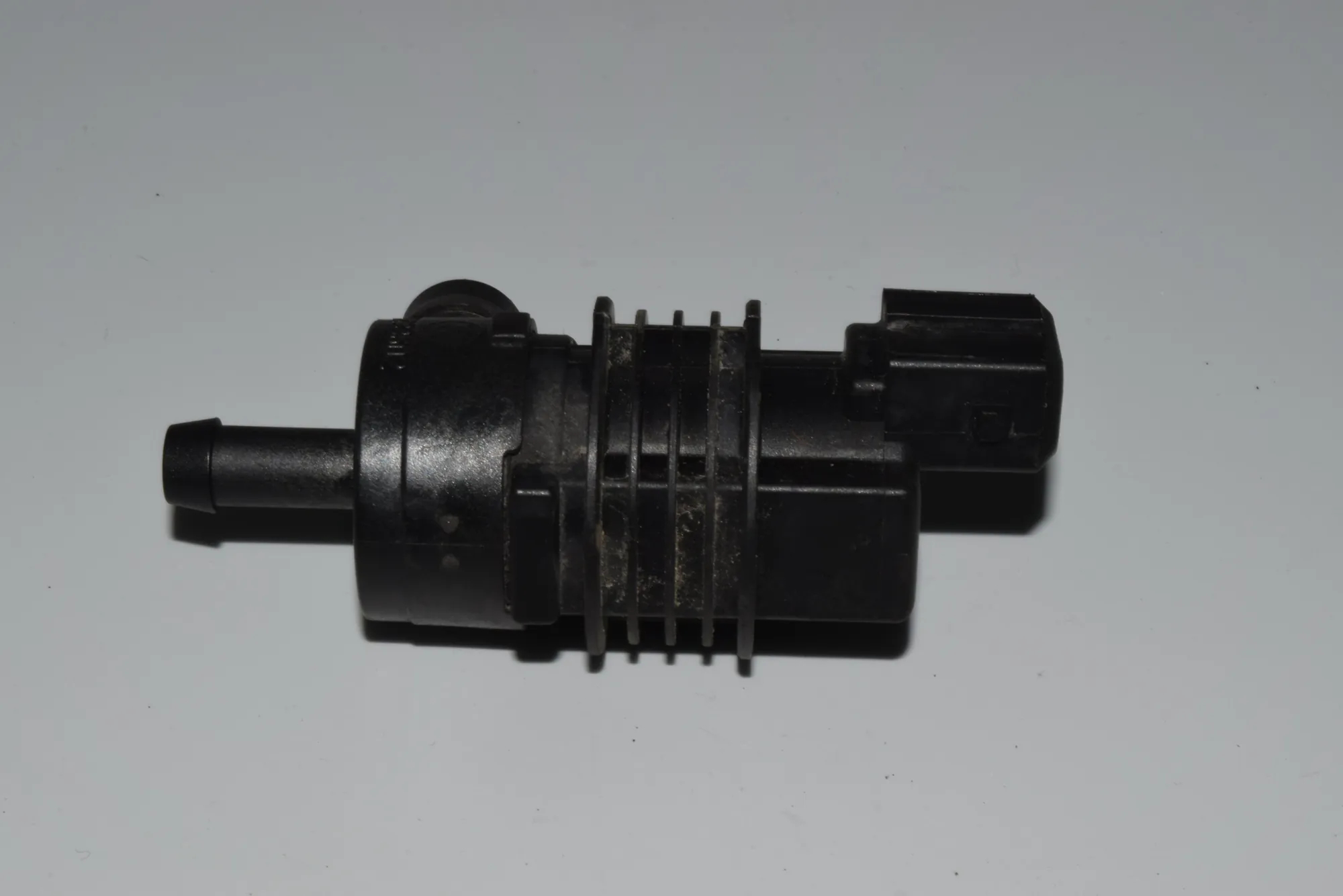Other Engine Compartment Parts – OEM 1433602 · BMW 3 (E46) BMW 3 (E46) 2000 – 2