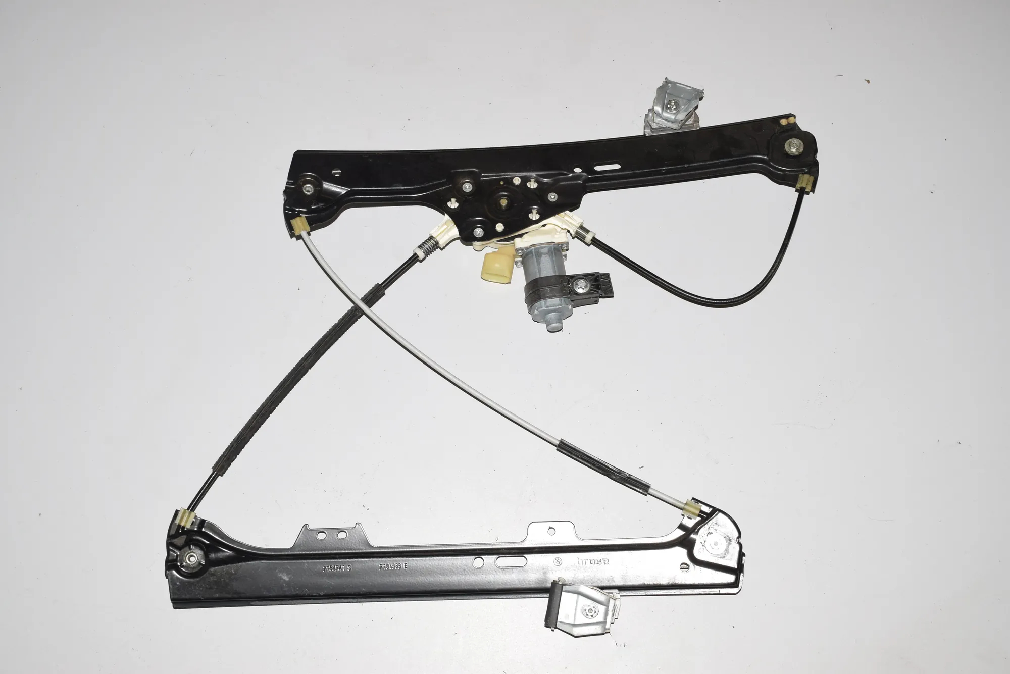 Front Left Door Window Regulator – OEM 7184741 · BMW 5 (E60) 520 d 2007 – 2