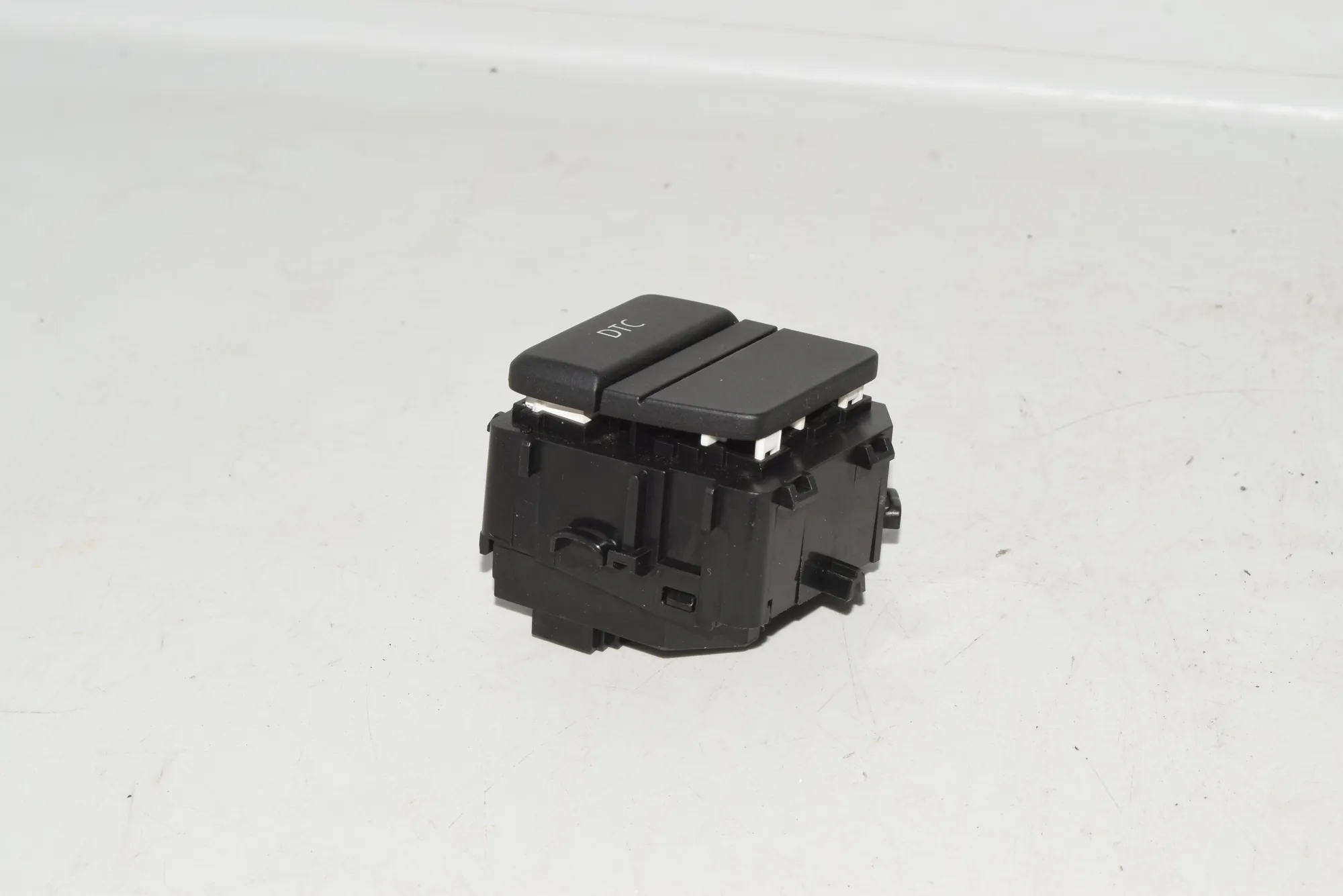 Other Control Units – OEM 9137882 · BMW 5 (E60) 520 d 2007 – 4