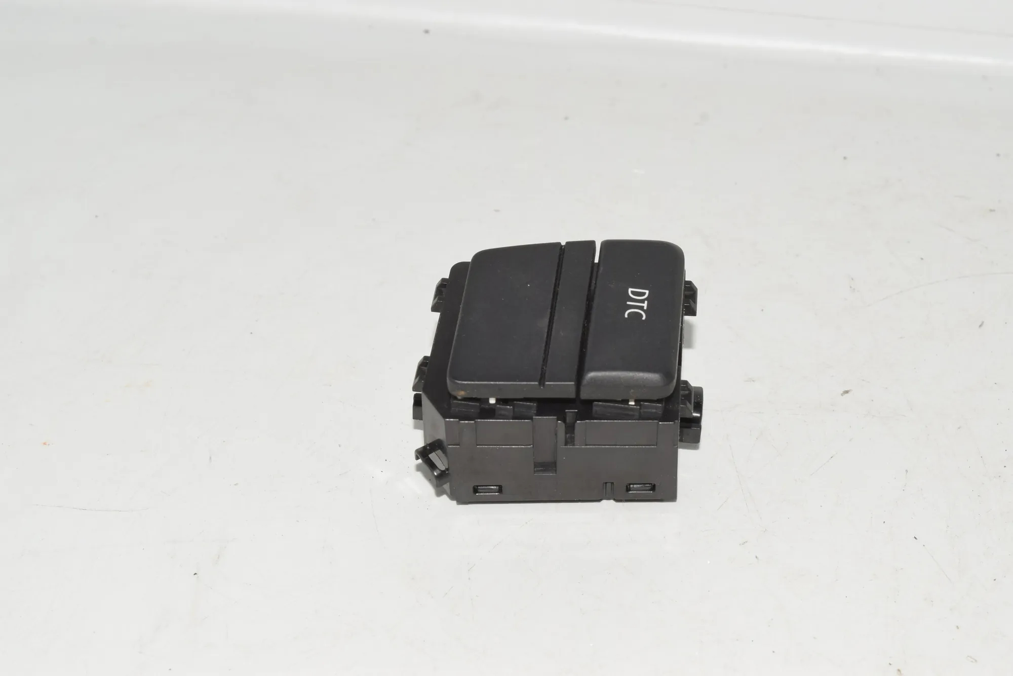 Other Control Units – OEM 9137882 · BMW 5 (E60) 520 d 2007 – 2